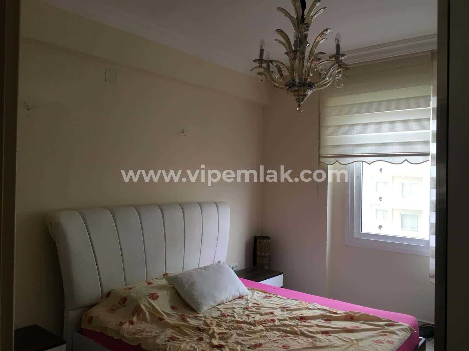 MERSİN KARGIPINARI QUEENABA SİTESİNDE EŞYALI SATILIK YAZLIK EV