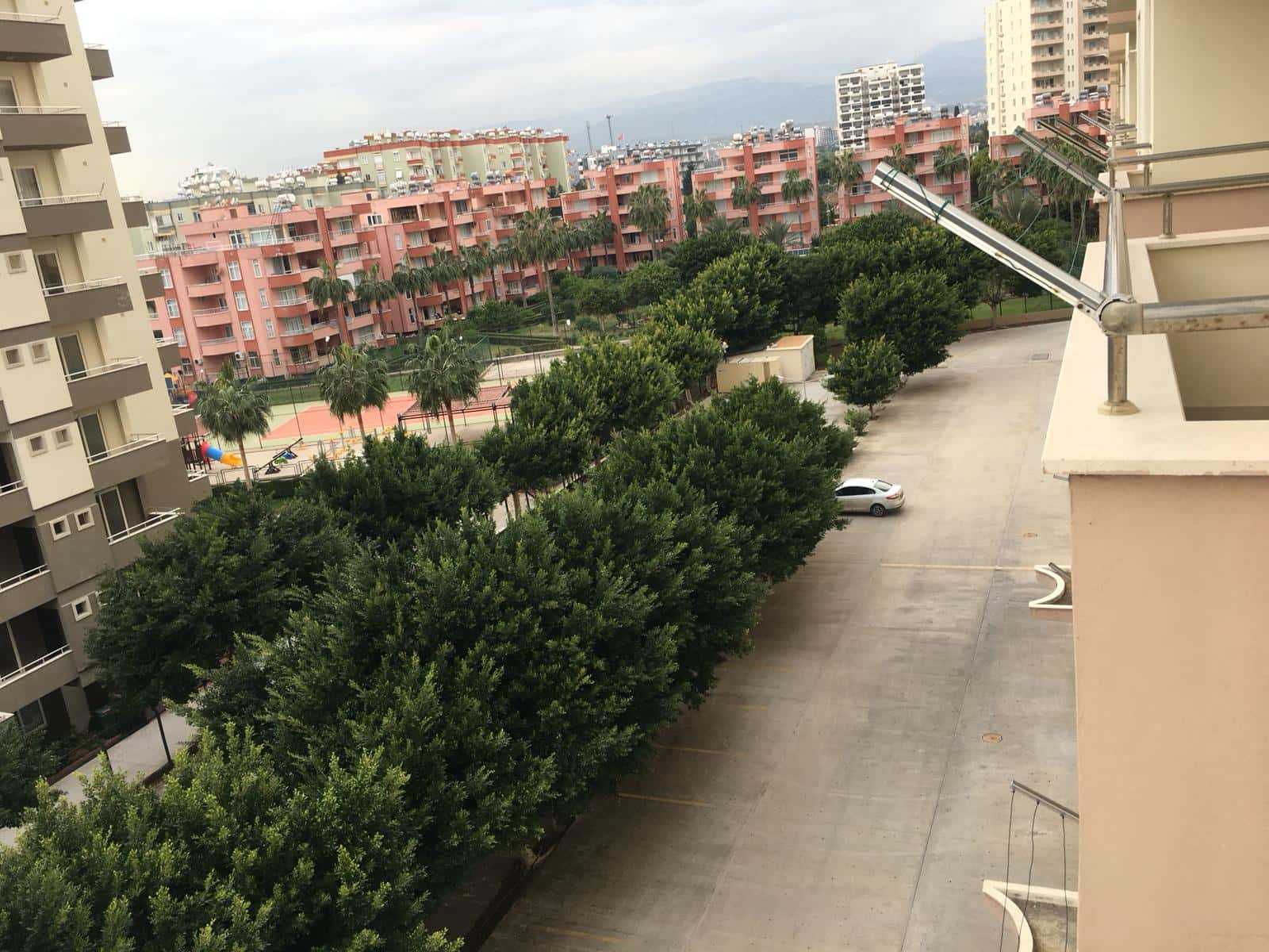 MERSİN KARGIPINARI QUEENABA SİTESİNDE EŞYALI SATILIK YAZLIK EV