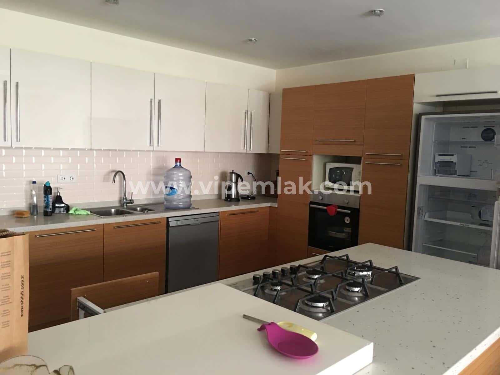 MERSİN KARGIPINARI QUEENABA SİTESİNDE EŞYALI SATILIK YAZLIK EV