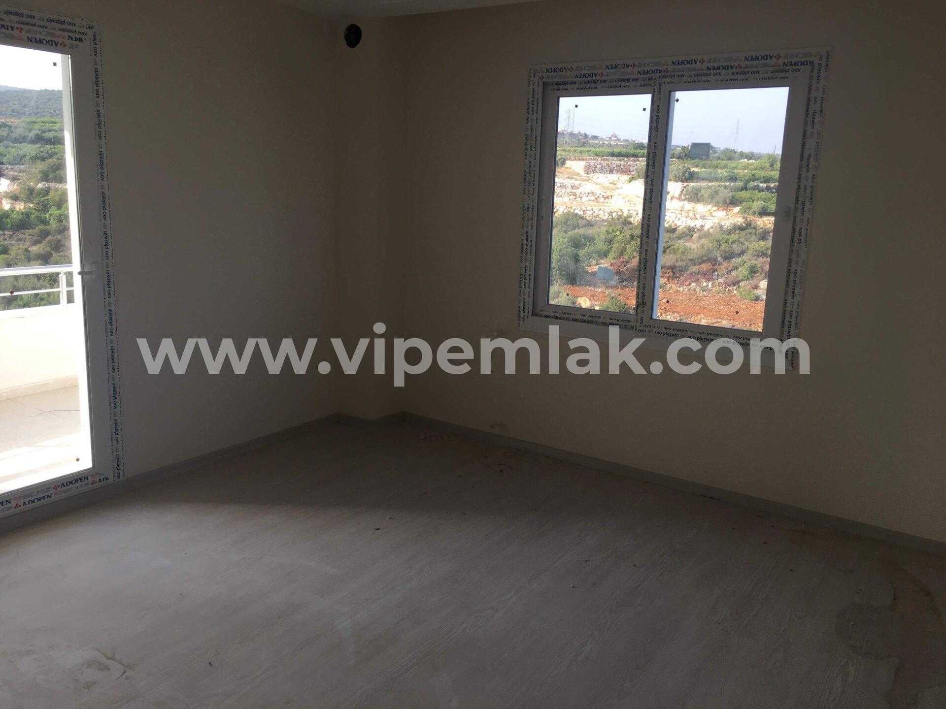 MERSİNİN GÖZDESİ KIZKALESİNDE HAVUZLU SİTEDE 2+1 SATILIK DAİRE