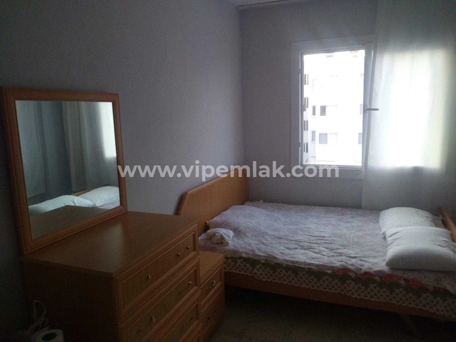 ARPAÇBAHŞİŞTE YUNUS TATİL SİTESİNDE EŞYALI SATILIK KELEPİR 3+1 DAİRE