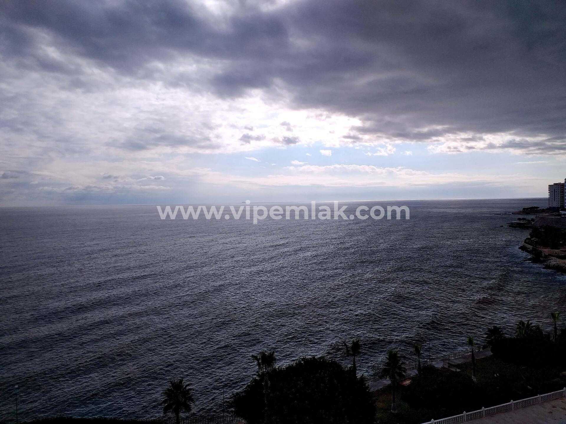 AYAŞ ÖZDE SİTESİ DENİZE SIFIR ACİL SATILIK 2+1 EŞYALI DAİRE