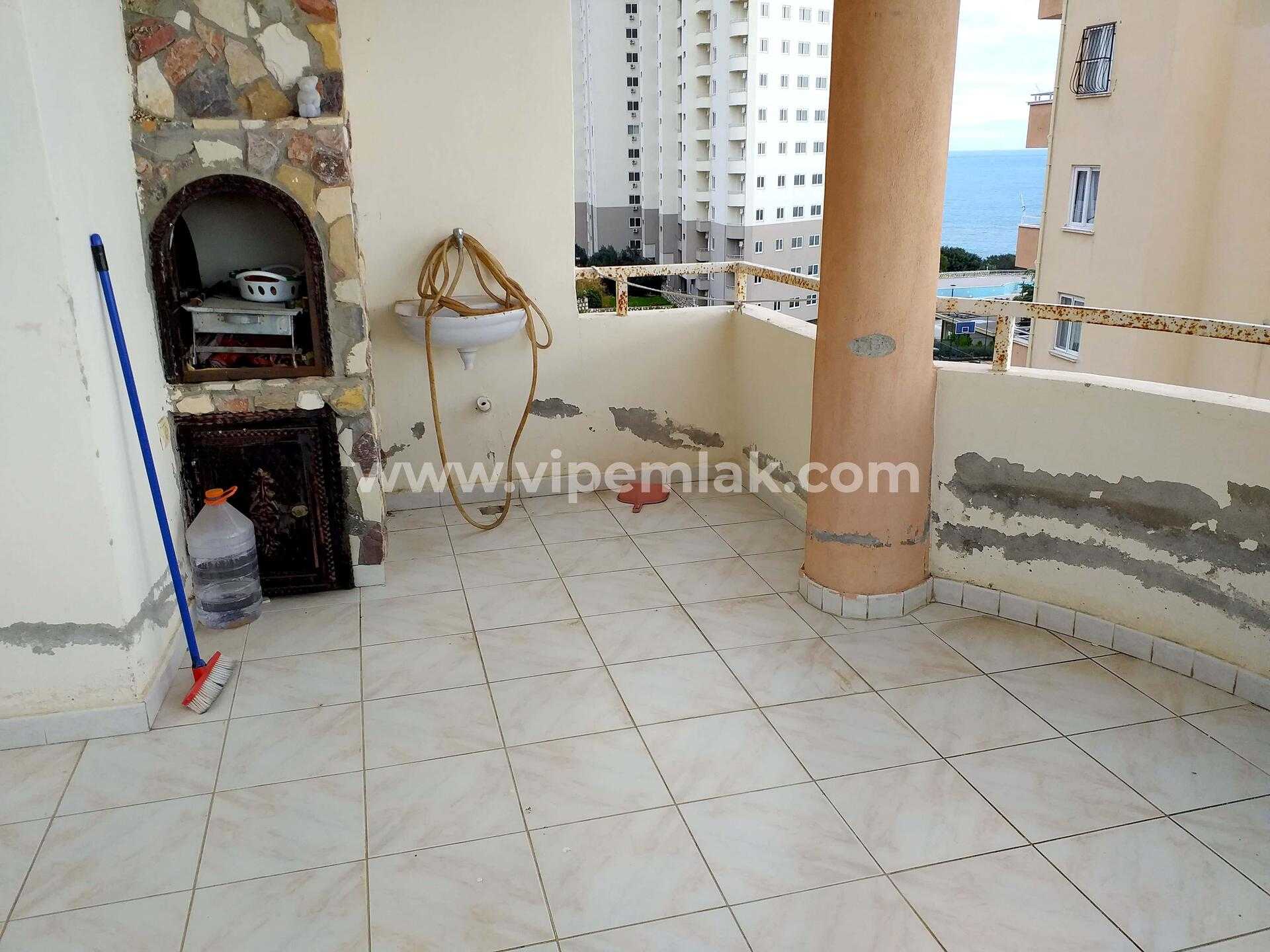 AYAŞ ÖZDE SİTESİ DENİZE SIFIR ACİL SATILIK 2+1 EŞYALI DAİRE