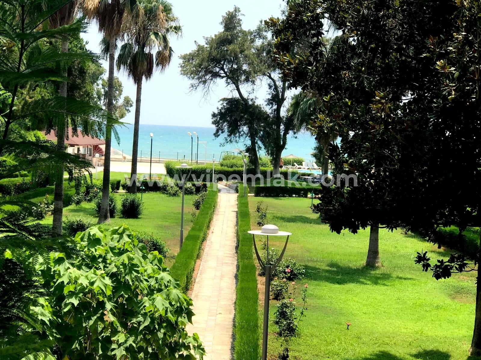 ÖZEL YAPIM SÖRF SİTESİ SATILIK 300 M2 5+1 TRİPLEX