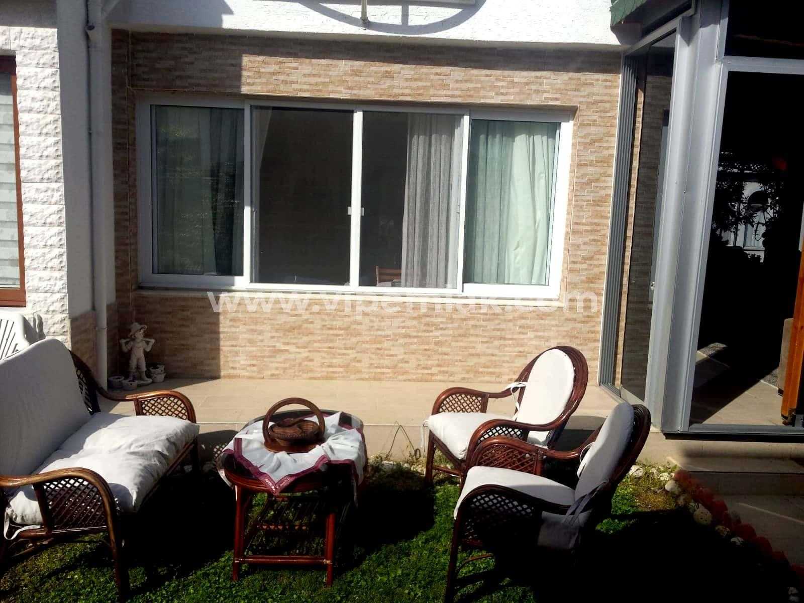 ÇEŞMELİDE DENİZE SIFIR KONUMDA KELEPİR FİYATTA SATILIK VİLLA