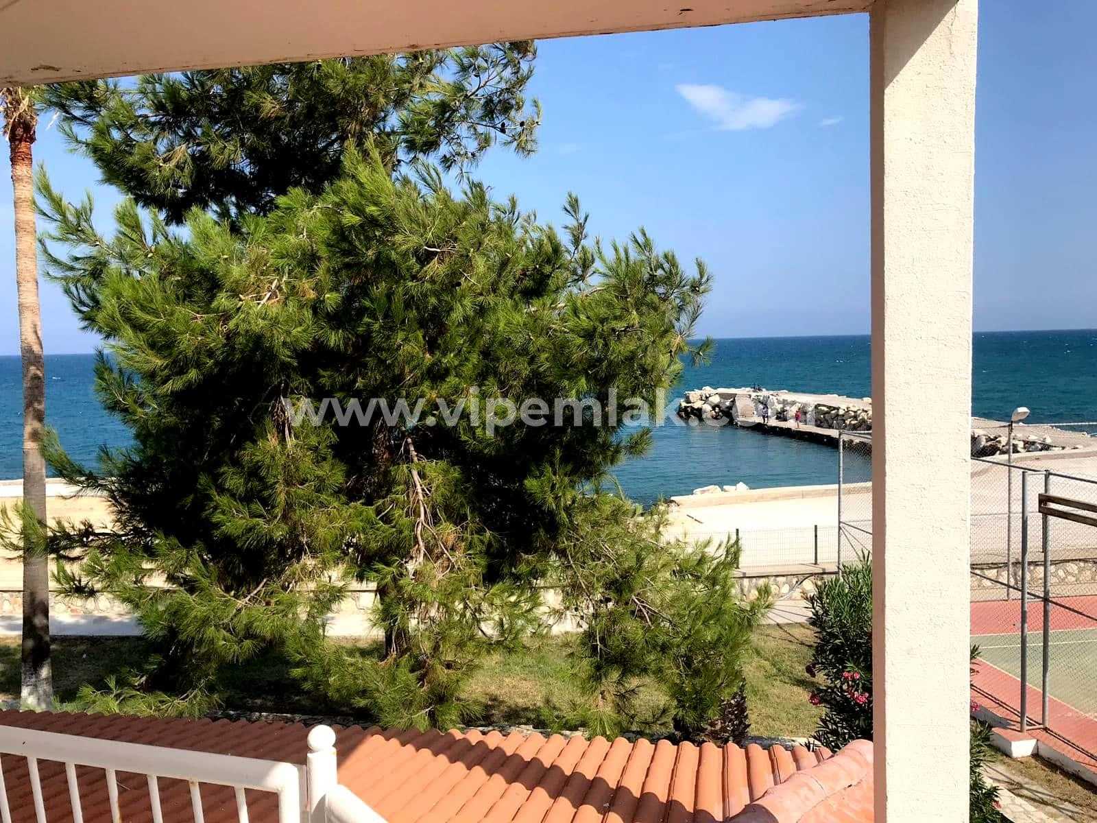 MERSİN ALTINPORTAKAL SİTESİNDE DENİZE SIFIR 4+1 EŞYALI SATILIK VİLLA