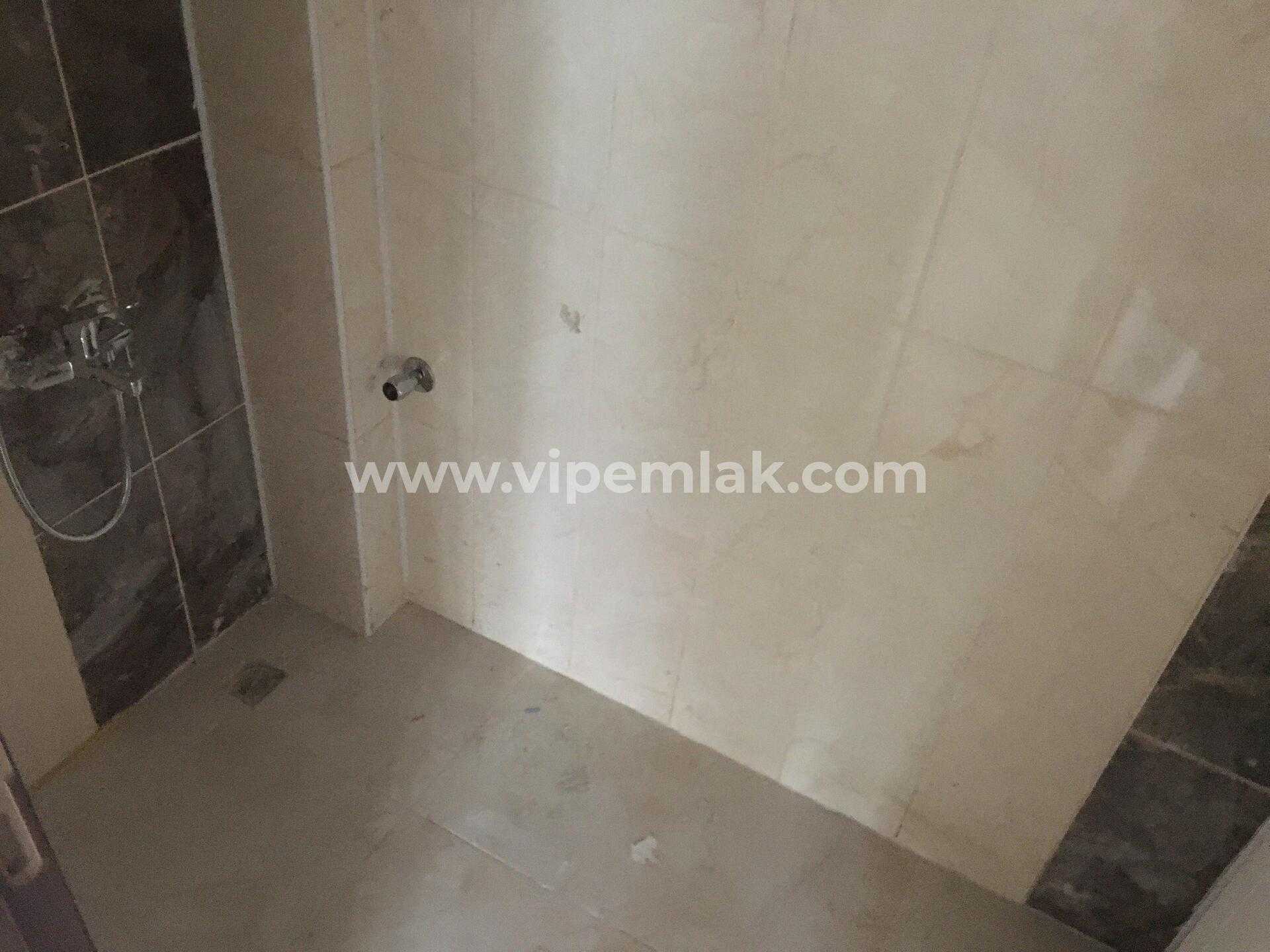 ERDEMLİ SAHİLE YAKIN KAÇIRILMAYACAK FIRSATTA SATILIK DAİRE