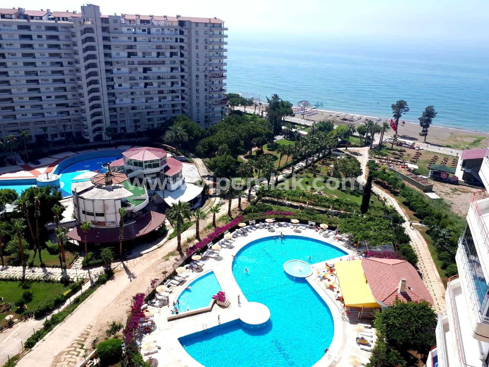GONDOL 2 SİTESİNDE DENİZ MANZARALI EŞYALI SATILIK UYGUN 1+1 YAZLIK DAİRE