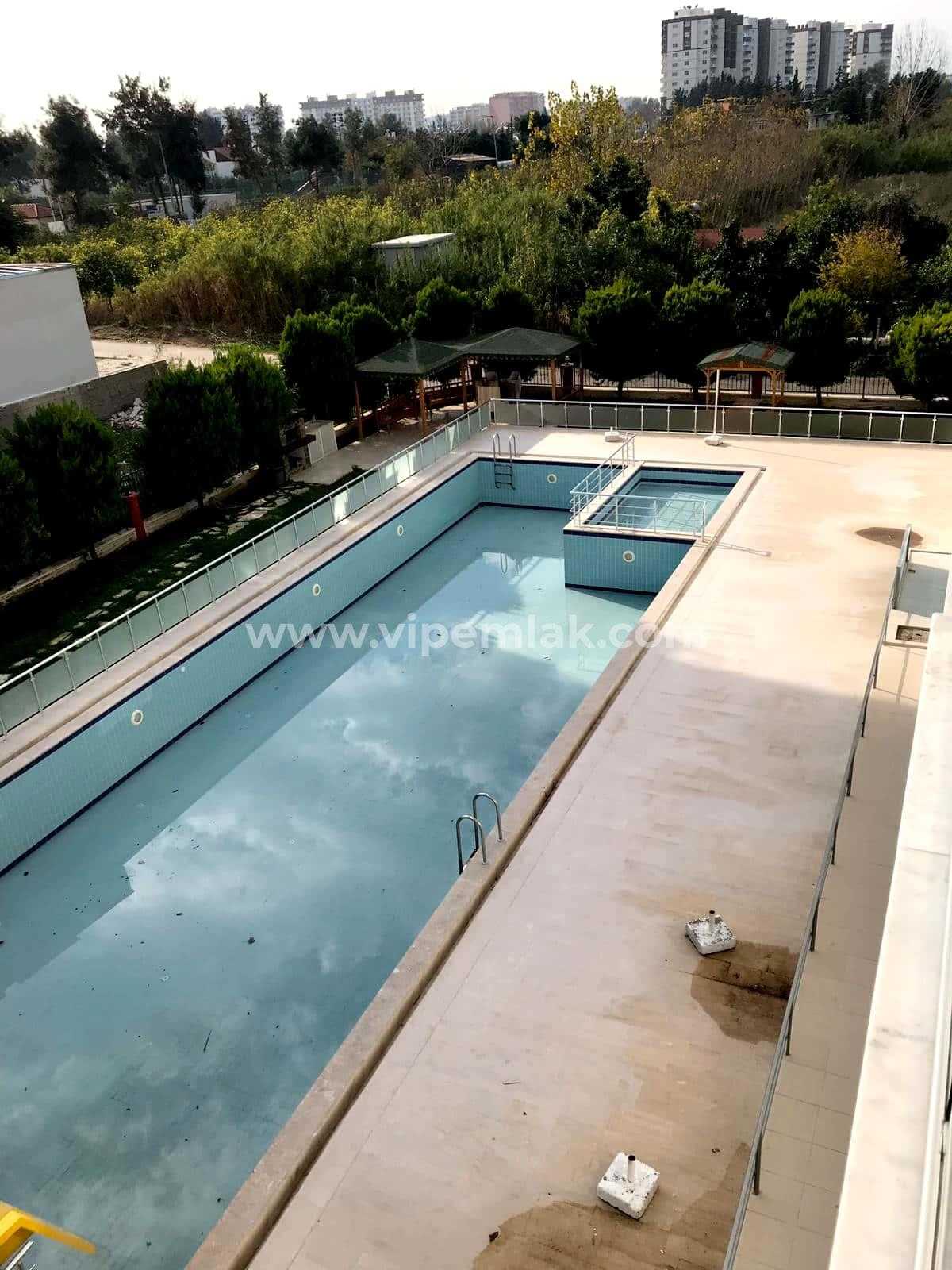 HFT 3 SİTESİNDE KARGIPINARINDA SATILIK 2+1 YAZLIK DAİRE