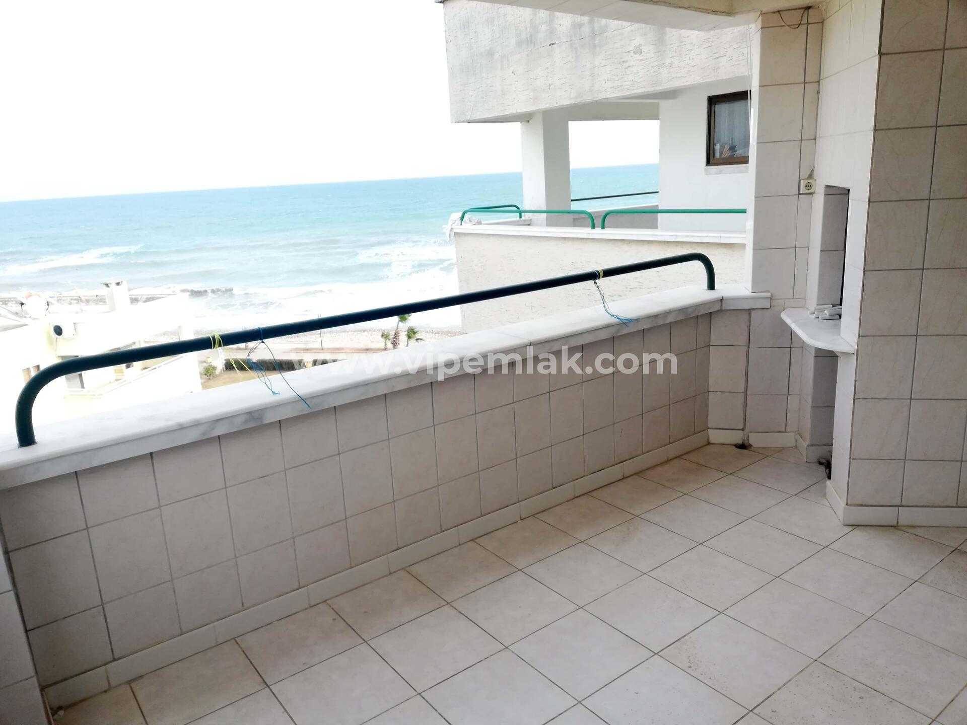 ERDEMLİ LİMONLUDA DENİZE SIFIR KONUMDA EŞYALI SATILIK YAZLIK DAİRE
