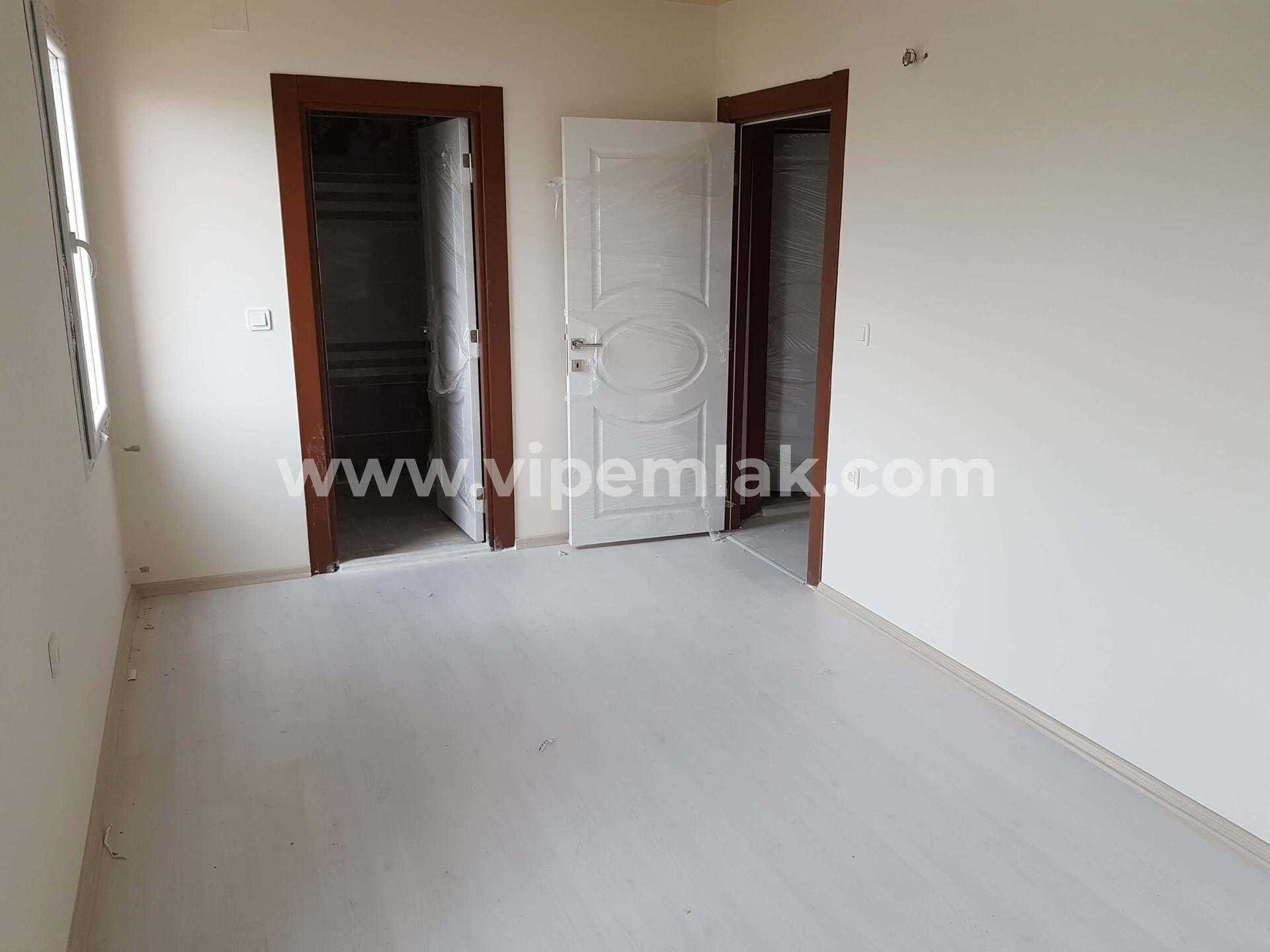 Erdemli Alata Mahallesinde Satılık Daire 2+1
