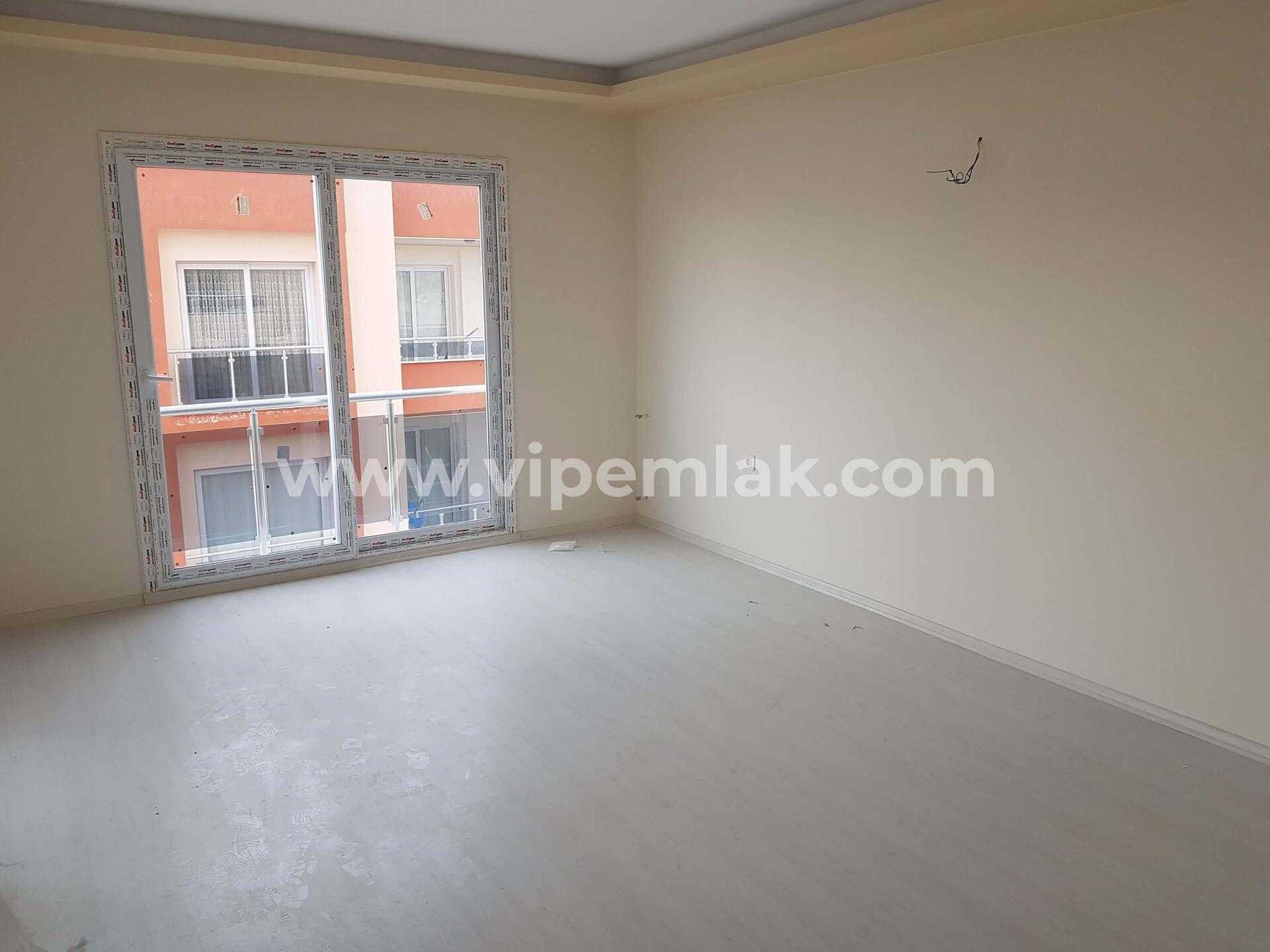 Erdemli Alata Mahallesinde Satılık Daire 2+1