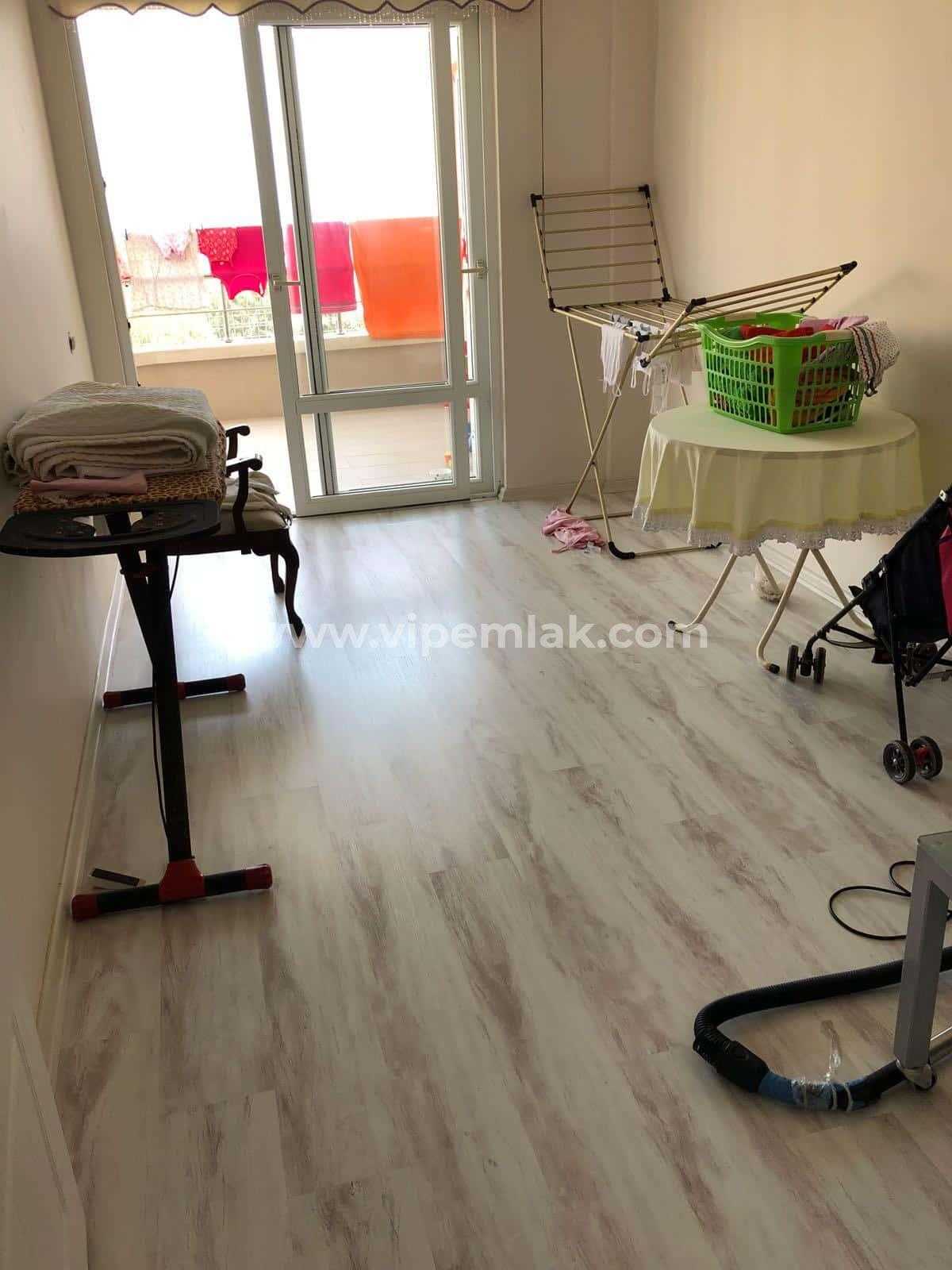 TÖMÜK ZİYAERDEN TATİL SİTESİNDE SATILIK DENİZ MANZARALI YAZLIK DAİRE