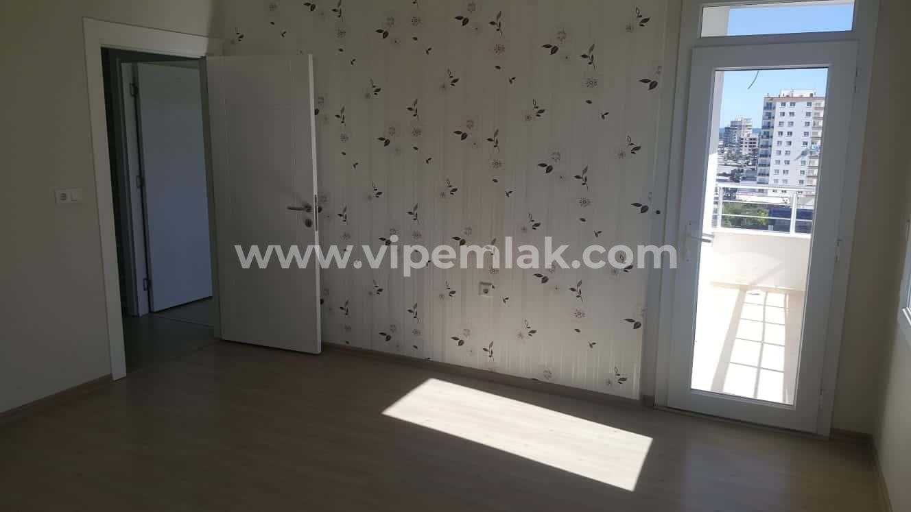 ERDEMLİ YILDIZ SİTESİNDE SATILIK UYGUN FİYATLI DAİRE