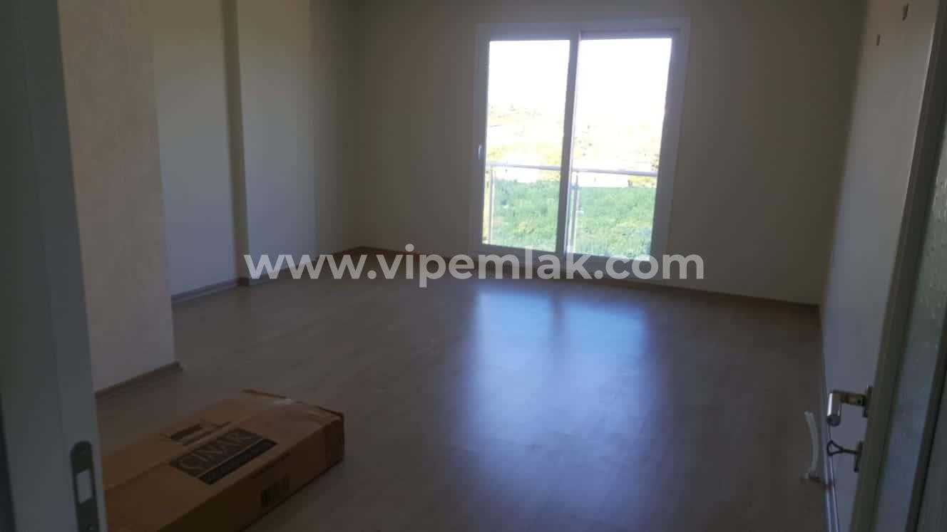 ERDEMLİ YILDIZ SİTESİNDE SATILIK UYGUN FİYATLI DAİRE