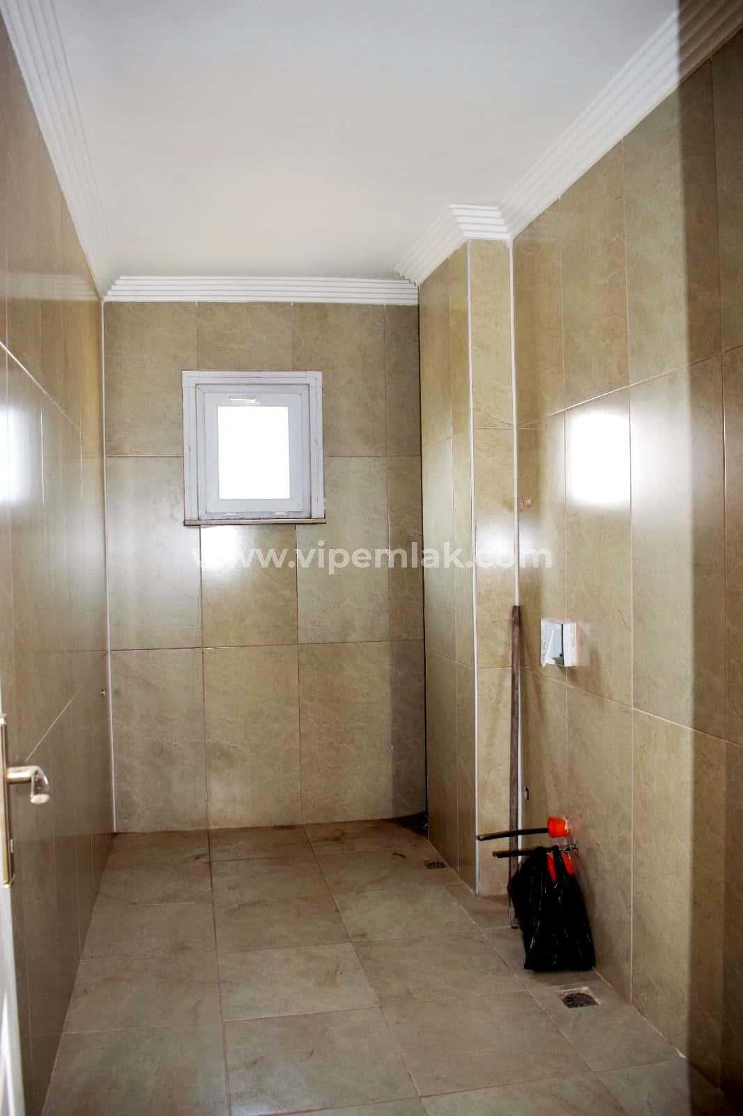 karğıpınarı bağımsız havuz bağımsız villa satılık 442m2 arsa payı