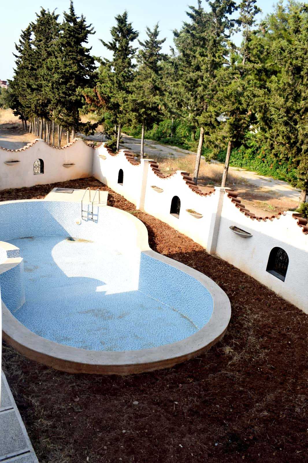 karğıpınarı bağımsız havuz bağımsız villa satılık 442m2 arsa payı