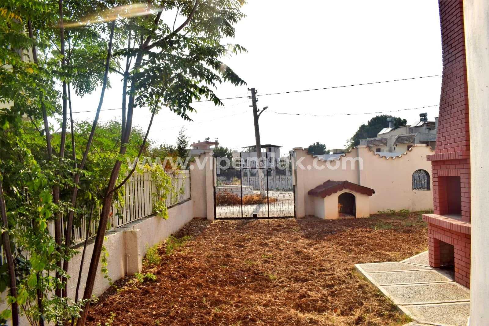 karğıpınarı bağımsız havuz bağımsız villa satılık 442m2 arsa payı
