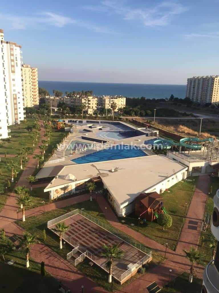 ÇEŞMELİ LİPARİS SUN CİTY DE SATILIK DAĞ DENİZ CEPHELİ YAZLIK DAİRE