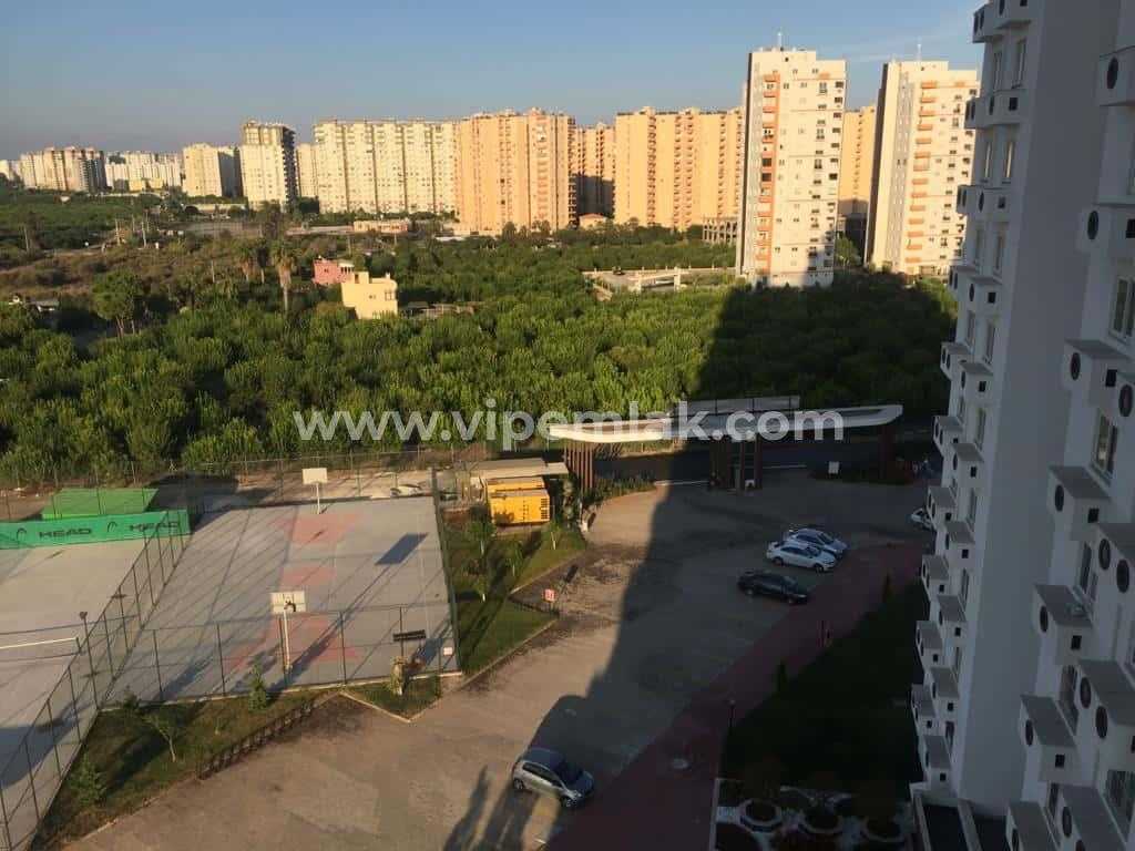 ÇEŞMELİ LİPARİS SUN CİTY DE SATILIK DAĞ DENİZ CEPHELİ YAZLIK DAİRE