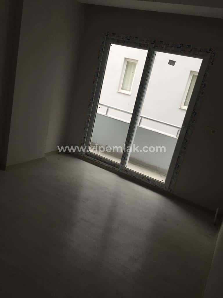 ALATA MAHALLESİNDE ACİL SATILIK KELEPİR FİYATTA SATILIK DAİRE