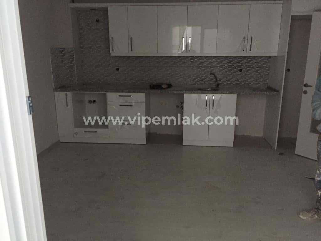 ALATA MAHALLESİNDE ACİL SATILIK KELEPİR FİYATTA SATILIK DAİRE