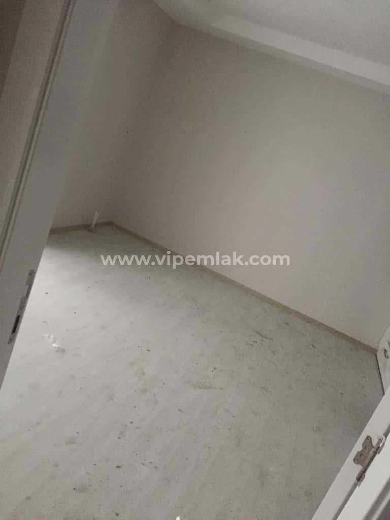 ALATA MAHALLESİNDE ACİL SATILIK KELEPİR FİYATTA SATILIK DAİRE