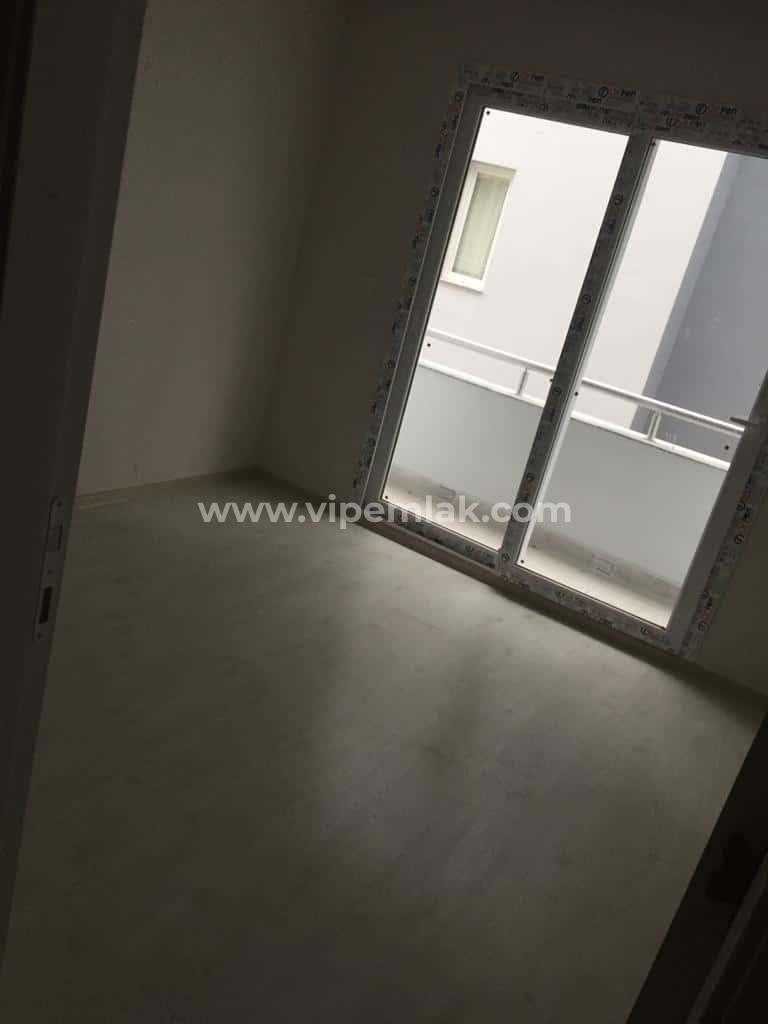 ALATA MAHALLESİNDE ACİL SATILIK KELEPİR FİYATTA SATILIK DAİRE