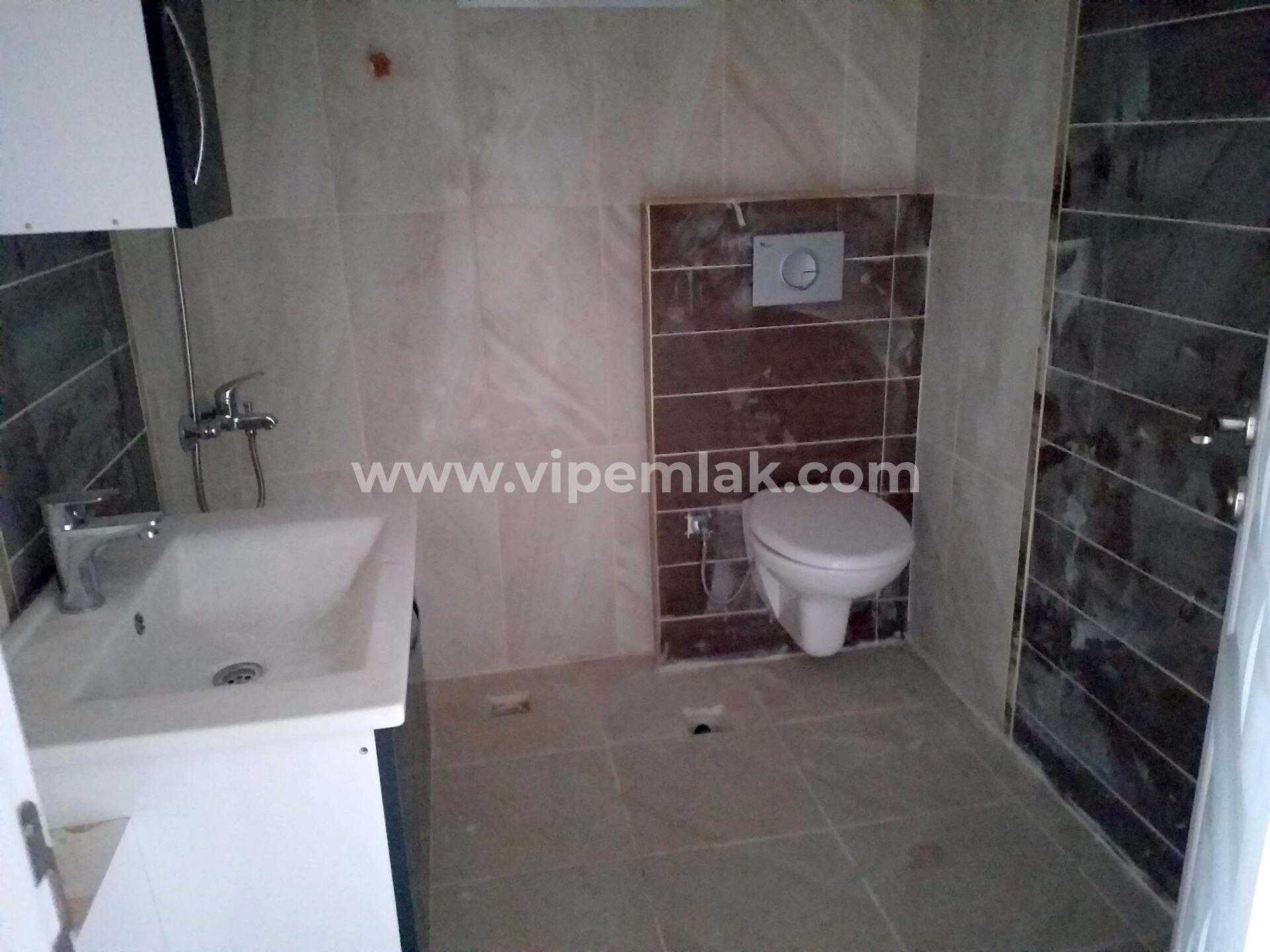 MERSİN GÖZDE TATİL BÖLGESİ ARPAÇBAHŞİŞ’TE SATILIK YAZLIK DAİRE