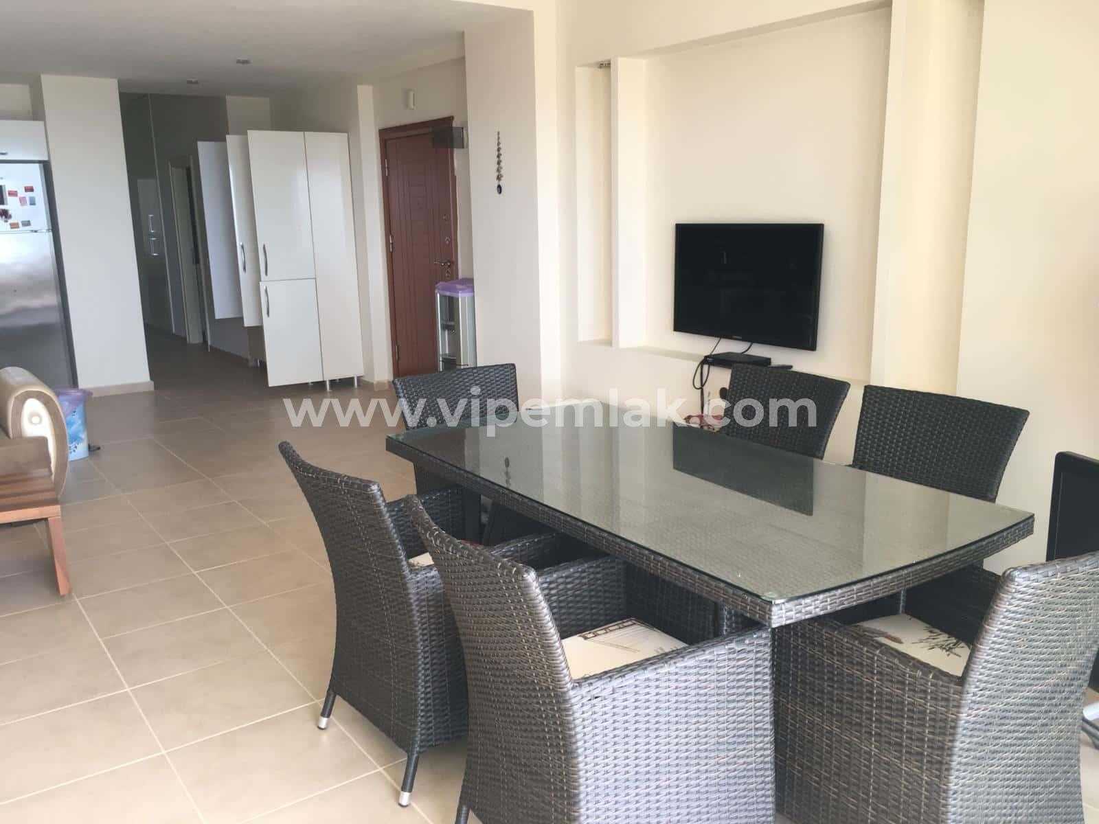 MERSİN QUEENABA SİTESİNDE SATILIK SÜPER LÜKS YAZLIK DAİRE