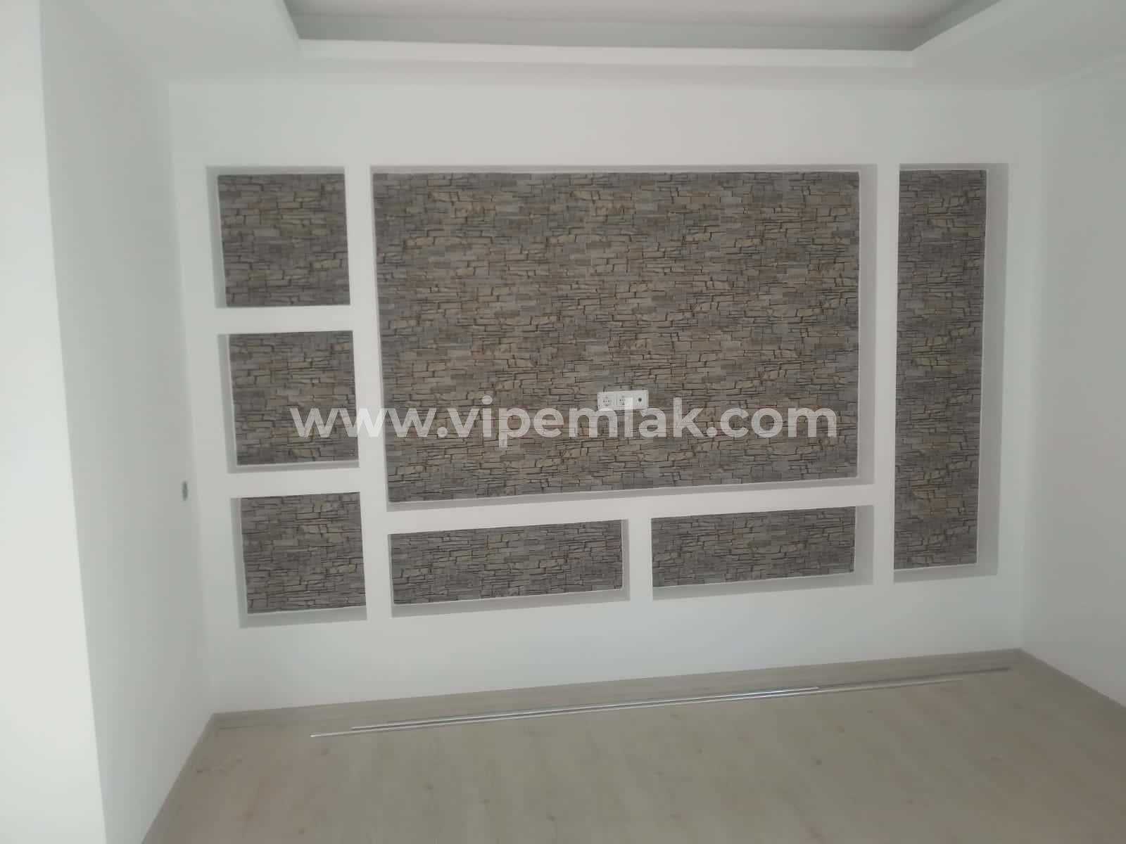 TÖMÜK’TE HAVUZLU SİTEDE SATILIK YAZLIK