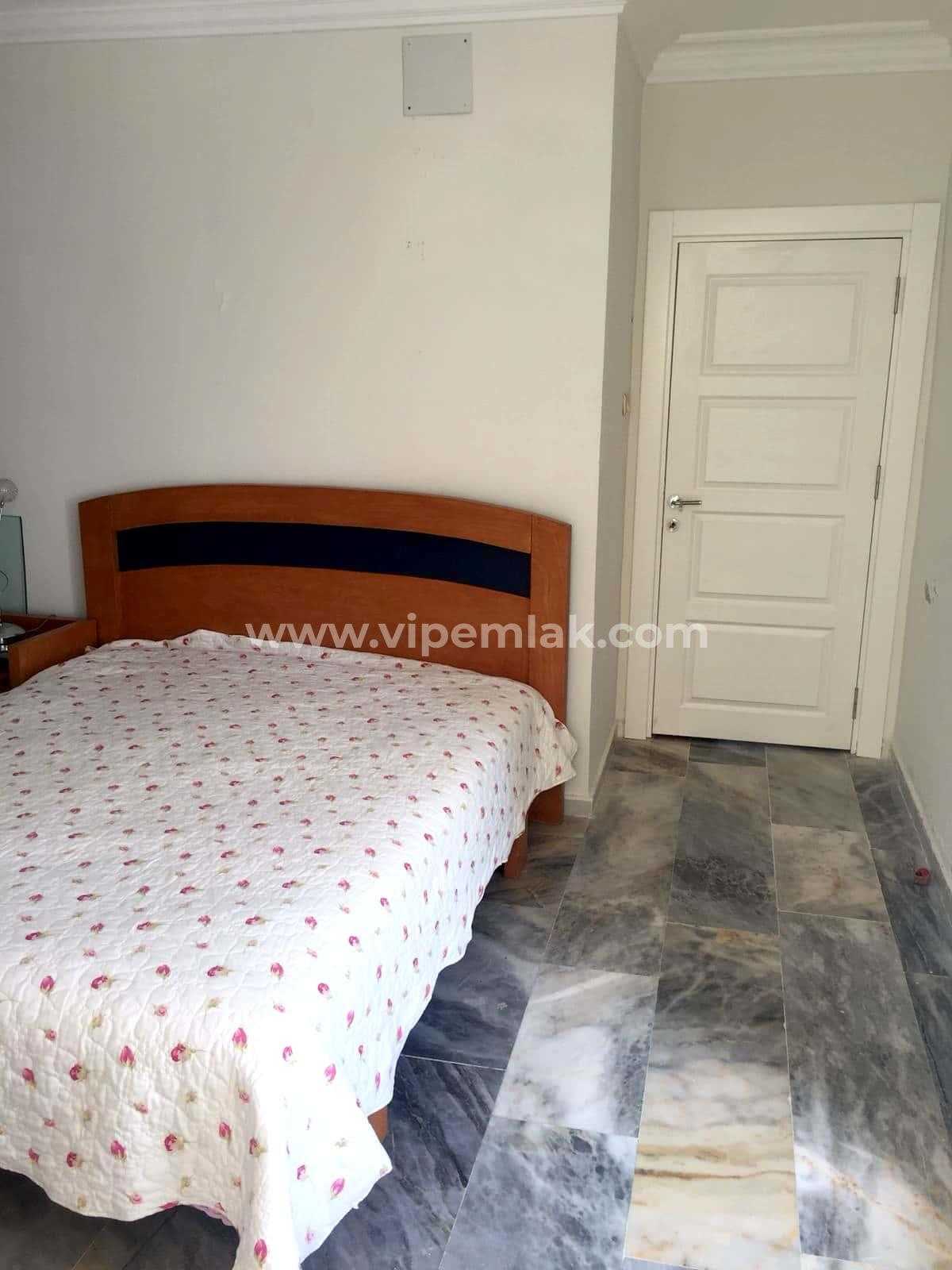 KUMKUYU ÖZEL DİZAYN SİTE İÇİ 3+1 185 M2 SATILIK DAİRE