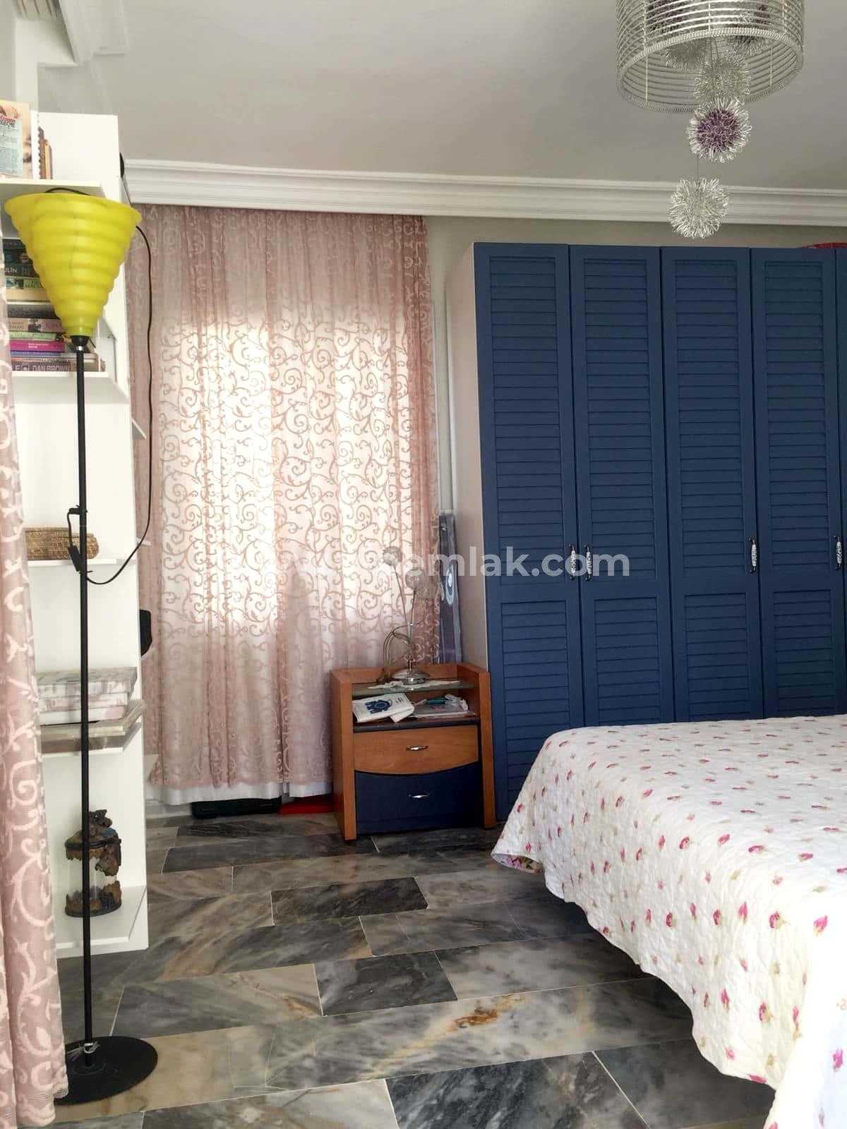 KUMKUYU ÖZEL DİZAYN SİTE İÇİ 3+1 185 M2 SATILIK DAİRE