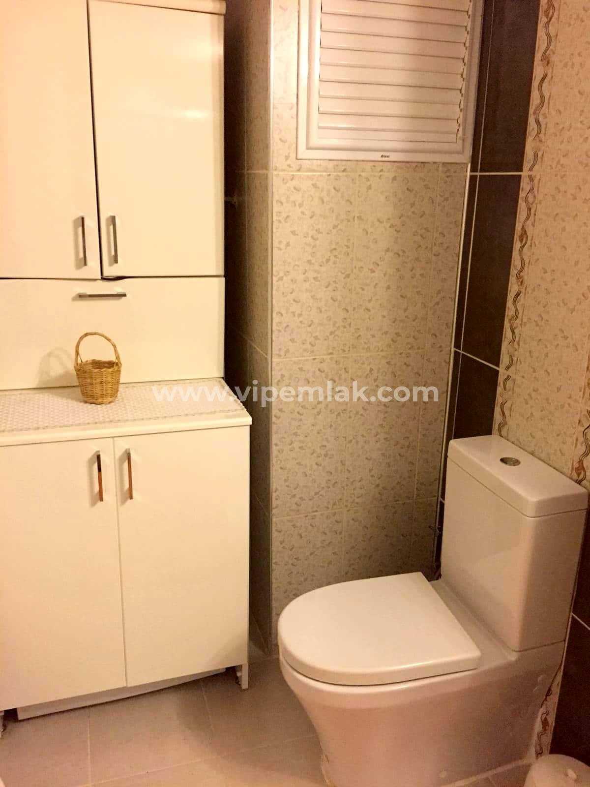 KUMKUYU ÖZEL DİZAYN SİTE İÇİ 3+1 185 M2 SATILIK DAİRE