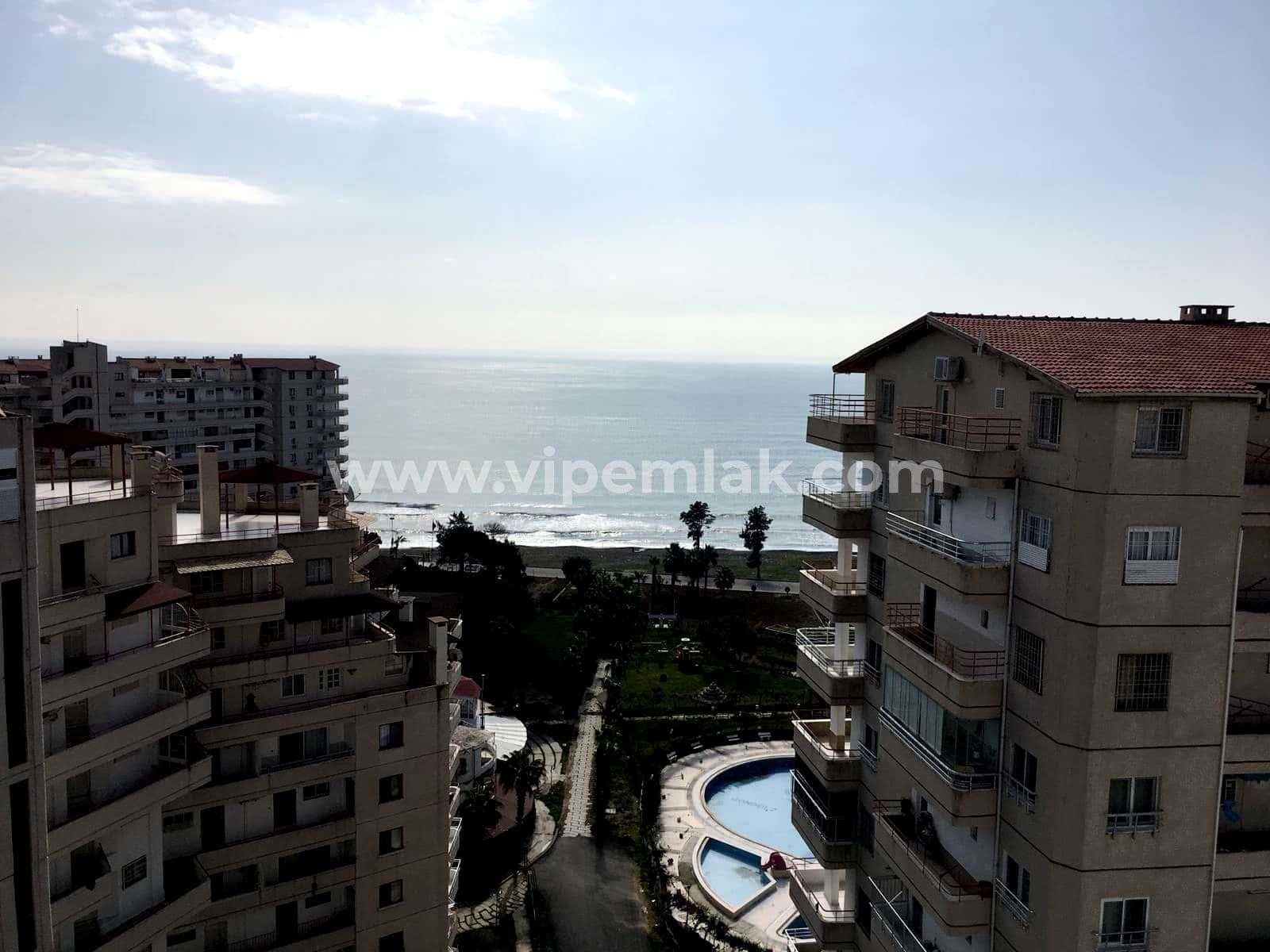 MERSİN TÖMÜKTE DENİZ MANZARALI SEYRANBAĞLARI SİTESİNDE SATILIK 3+1 YAZLIK DAİRE