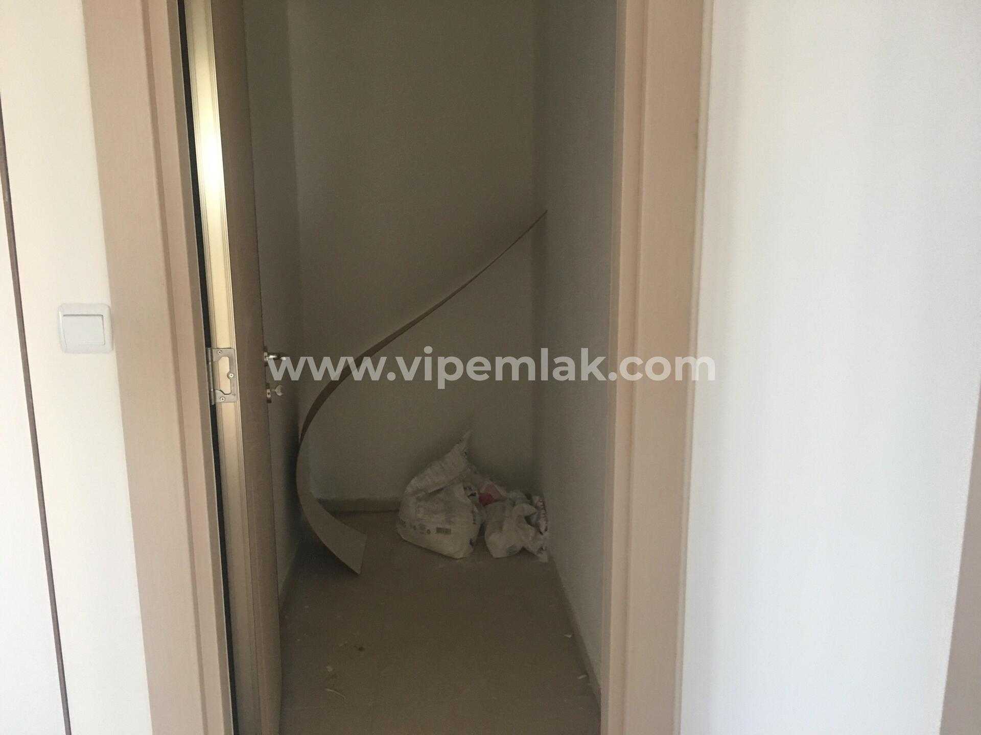 MERSİN ERDEMLİ ANA YOL KENARINDA KİRALIK SIFIR DAİRE