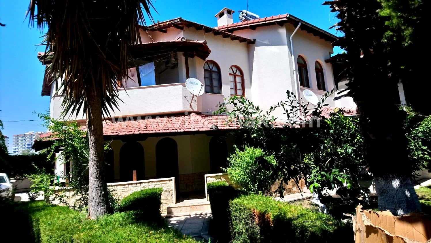 KARGIPINARI SÖRF SİTESİNDE 4+1 SATILIK KELEPİR VİLLA