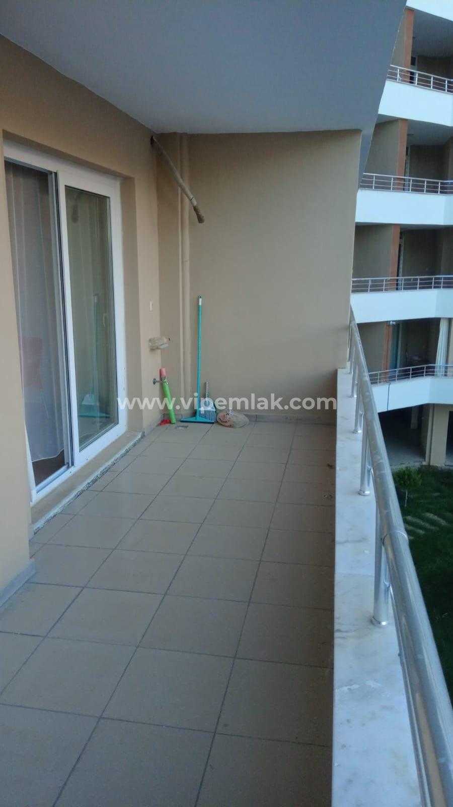 TÖMÜK AURO RESORT TA HAVUZ CEPHELİ EŞYALI YAZLIK DAİRE