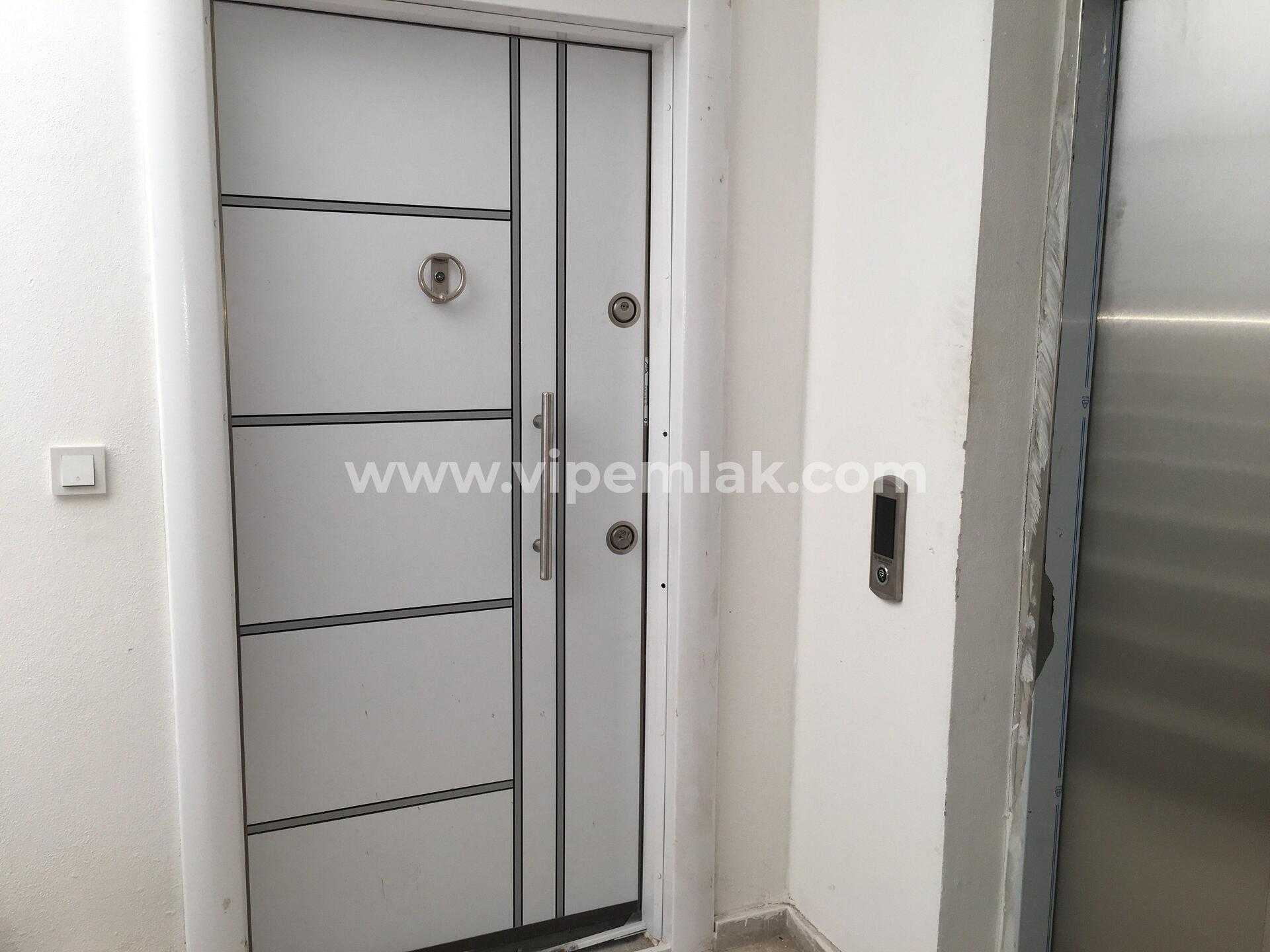 ERDEMLİ TÜRBE CADDESİNDE SATILIK 2+1 SIFIR DAİRE