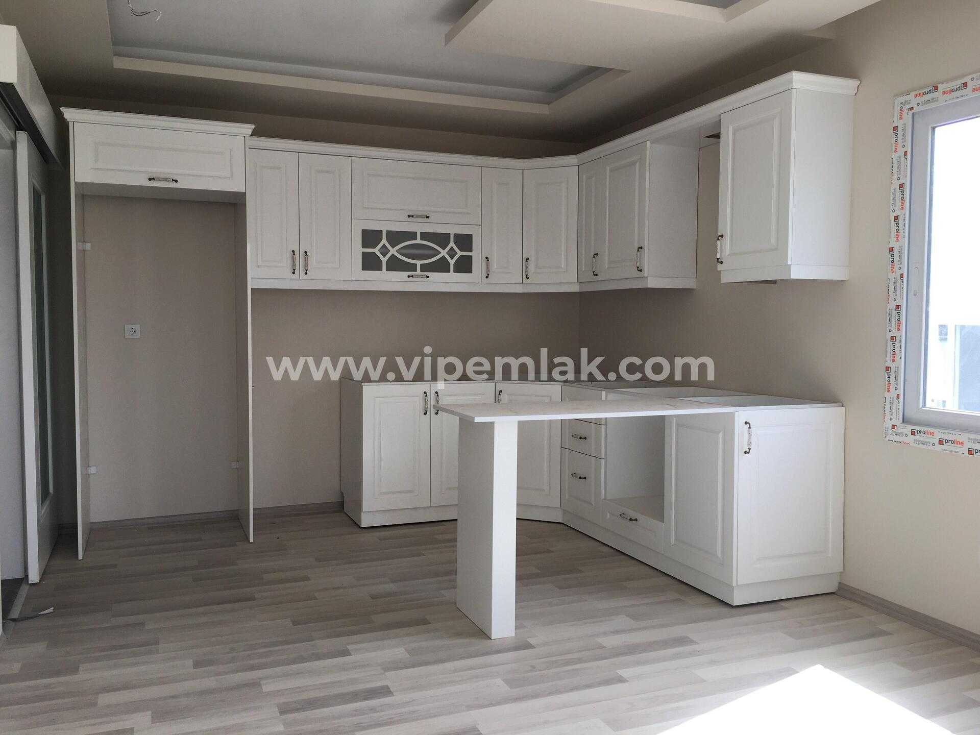 ERDEMLİ TÜRBE CADDESİNDE SATILIK 2+1 SIFIR DAİRE
