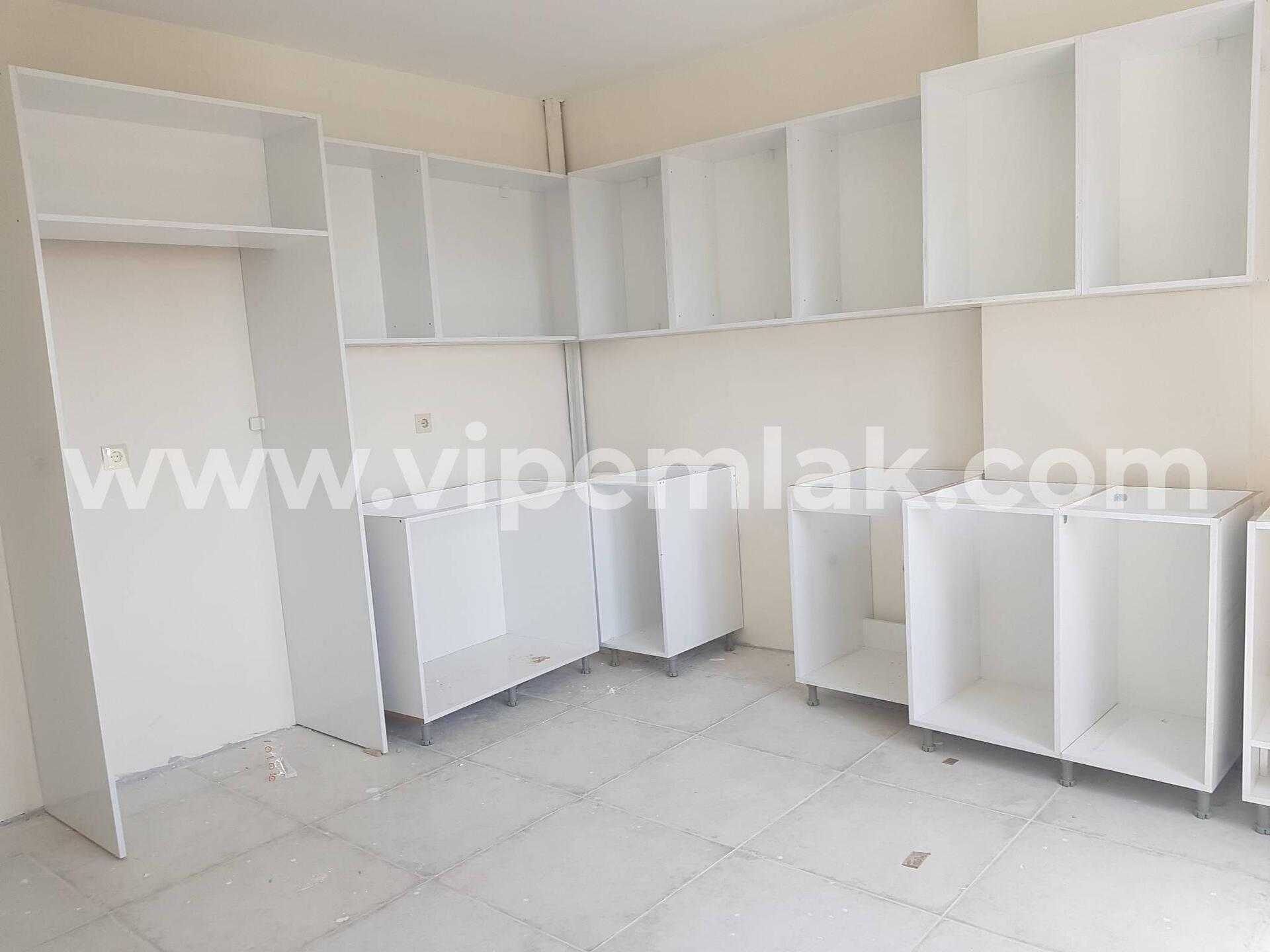Erdemli anayol üstü satılık 2+1 4.kat 110m2