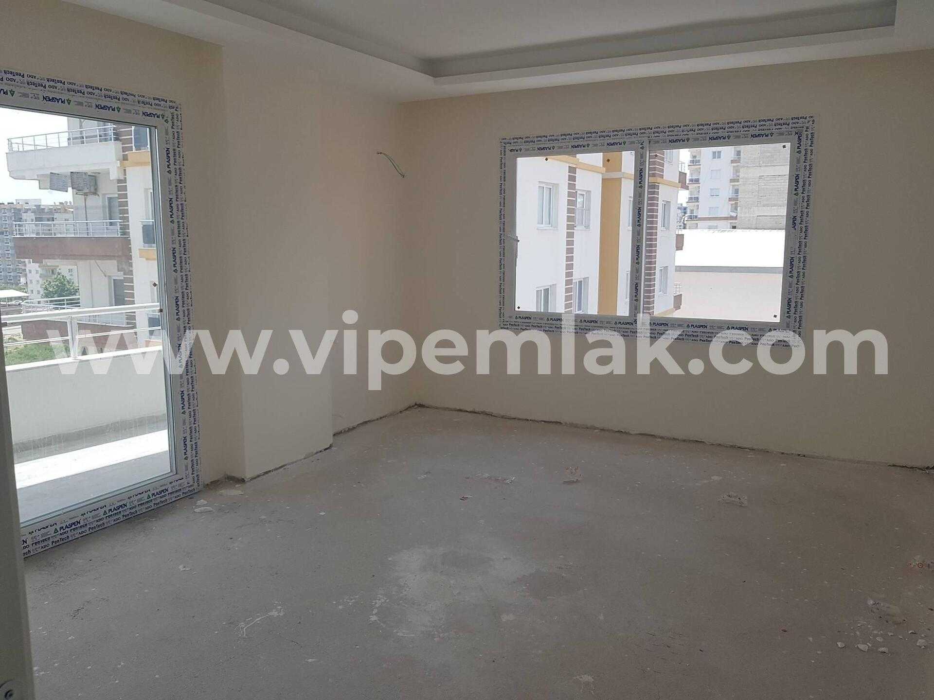 Erdemli anayol üstü satılık 2+1 4.kat 110m2