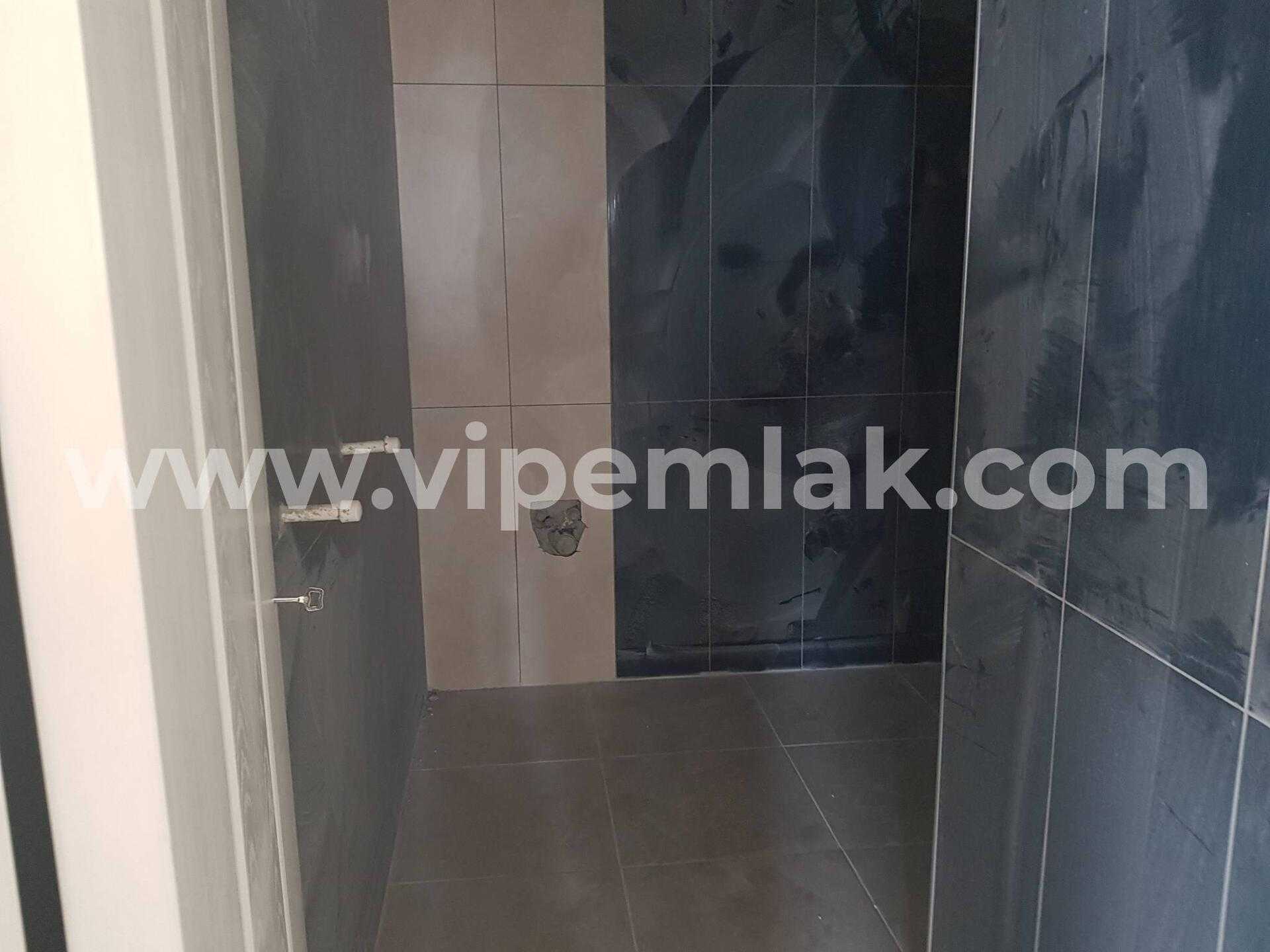 Erdemli anayol üstü satılık 2+1 4.kat 110m2