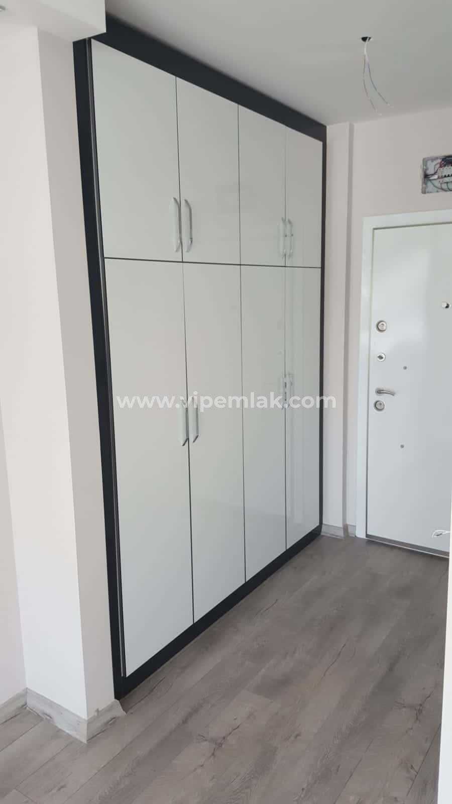 ARPAÇBAHŞİŞ’TE GENİŞ OTURUMLU 1+1 SATILIK YAZLIK EV