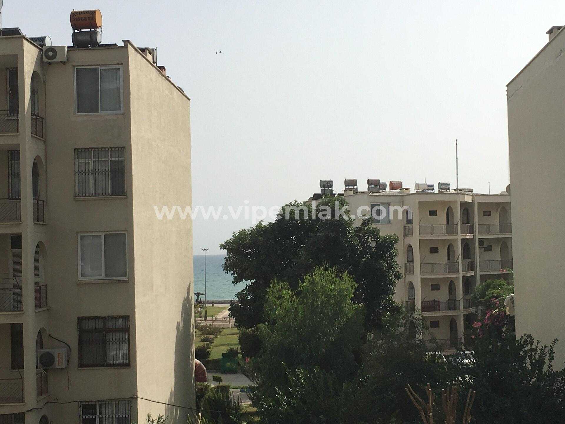 AKDENİZ MAHALLESİNDE HAVUZLU SİTE İÇERİSİNDE KİRALIK 4+1 DAİRE