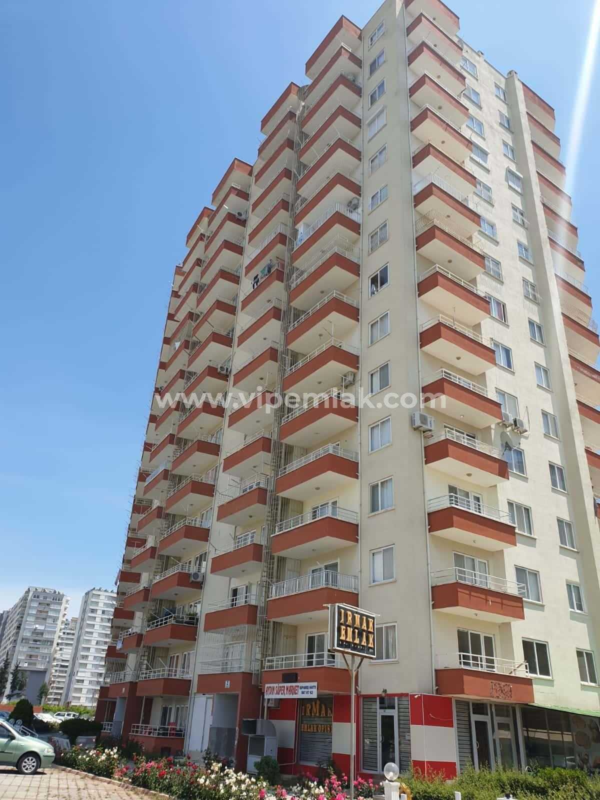 Ziya Erden Tatil Köyü Sitesinde Satılık Yazlık