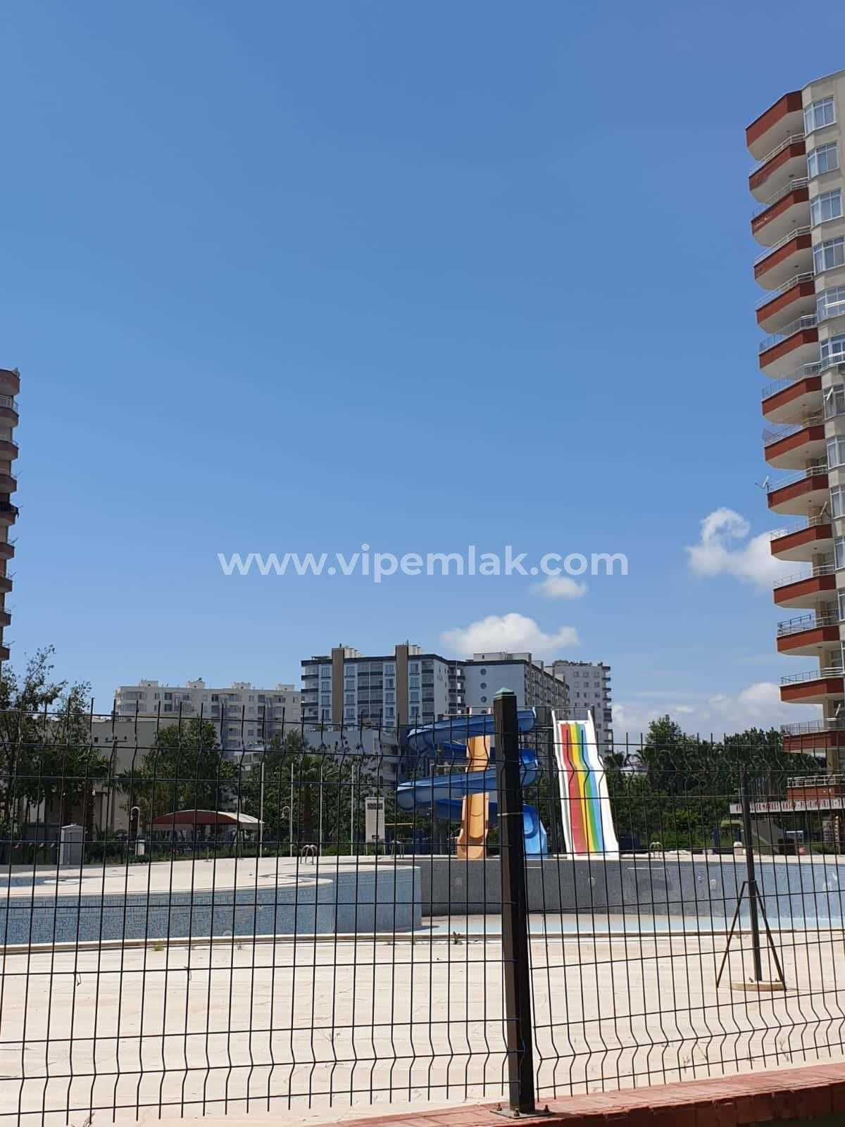 Ziya Erden Tatil Köyü Sitesinde Satılık Yazlık