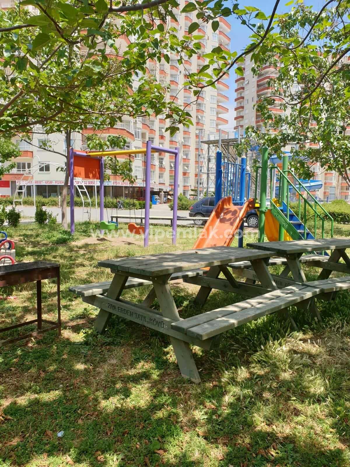 Ziya Erden Tatil Köyü Sitesinde Satılık Yazlık