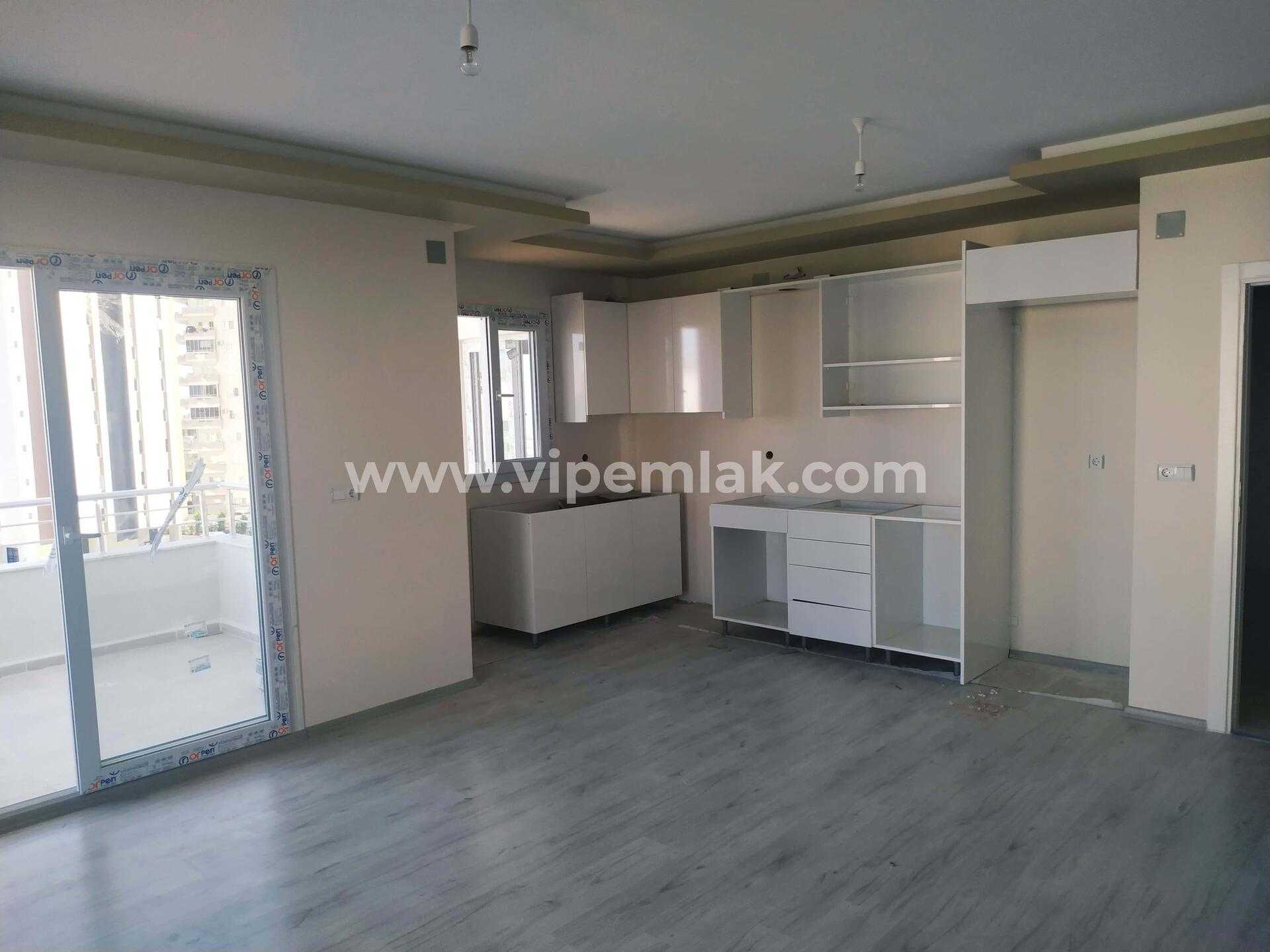 ERDEMLİ ALATA MAHALLESİNDE GENİŞ KULLANIŞLI 2+1 SATILIK DAİRE