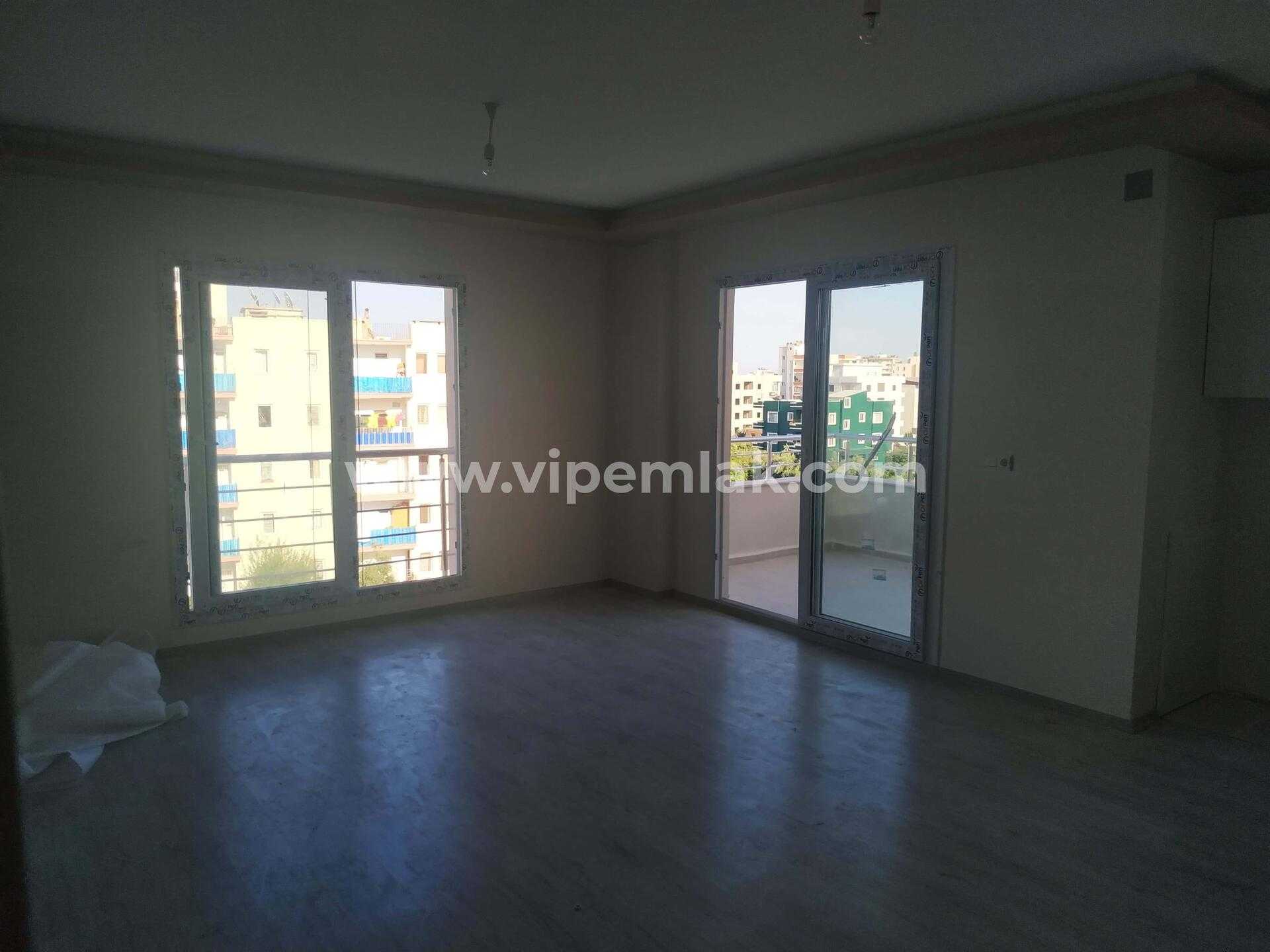 ERDEMLİ ALATA MAHALLESİNDE GENİŞ KULLANIŞLI 2+1 SATILIK DAİRE
